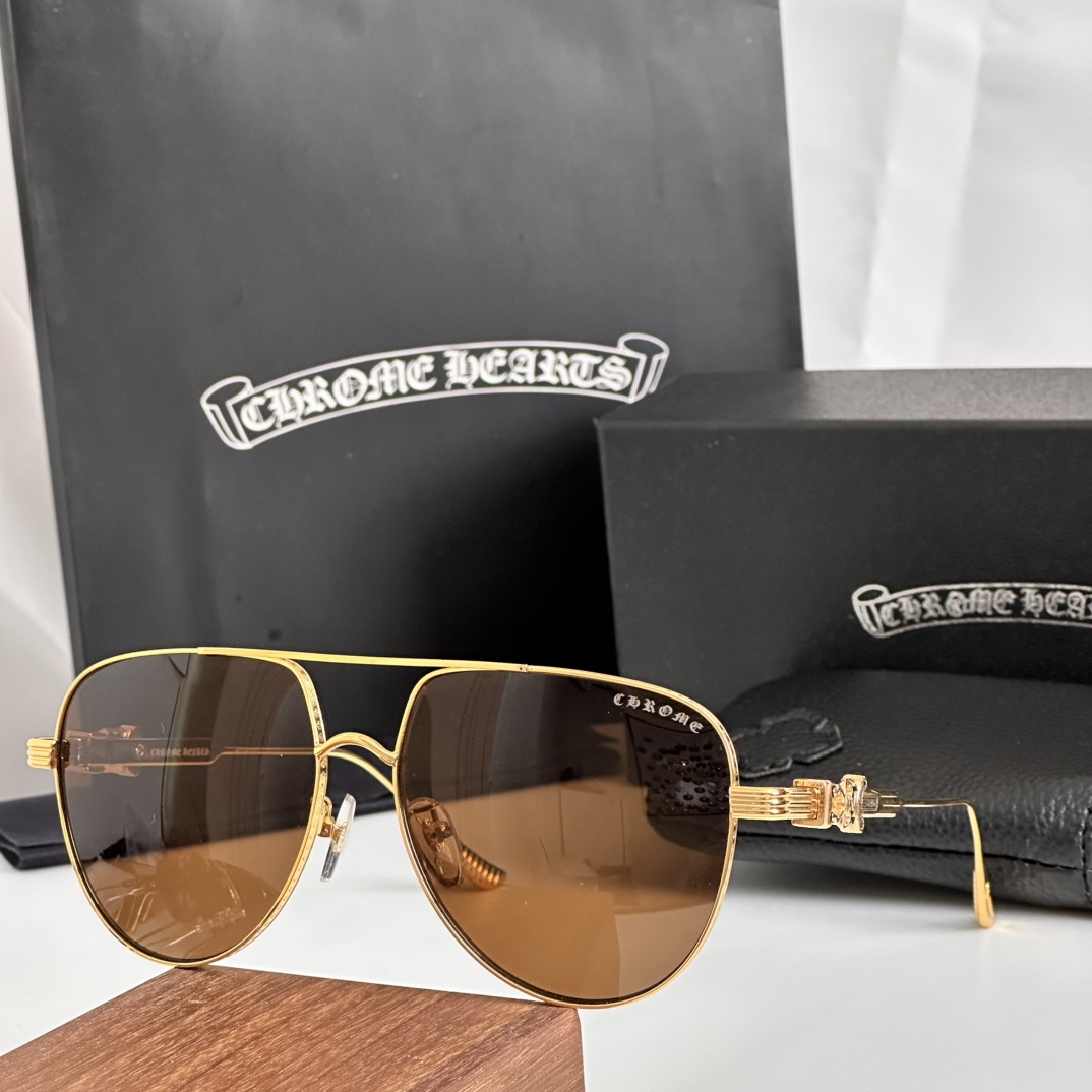  蛤蟆款 新款 眼镜界的爱马仕 Chromehearts 克罗心眼镜 男女款太阳镜 金 镜架 顶级品质