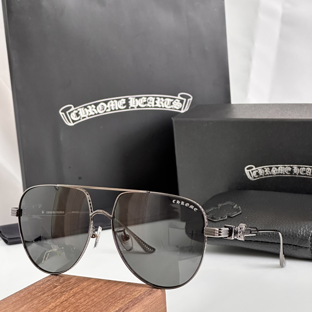   蛤蟆款 新款 眼镜界的爱马仕 Chromehearts 克罗心眼镜 男女款太阳镜 金 镜架 顶级品质