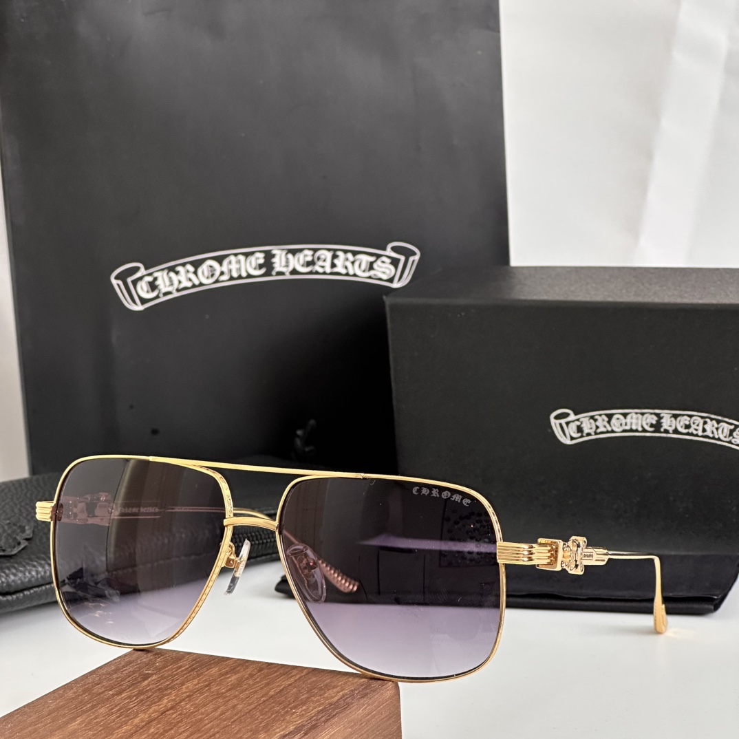   方形 新款 眼镜界的爱马仕 Chromehearts 克罗心眼镜 男女款太阳镜 金 镜架 顶级品质墨