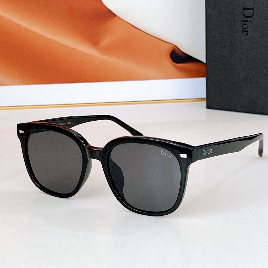  DIOR
MODEL CD 0250S 
SIZE：56口19-145
🔝🔝