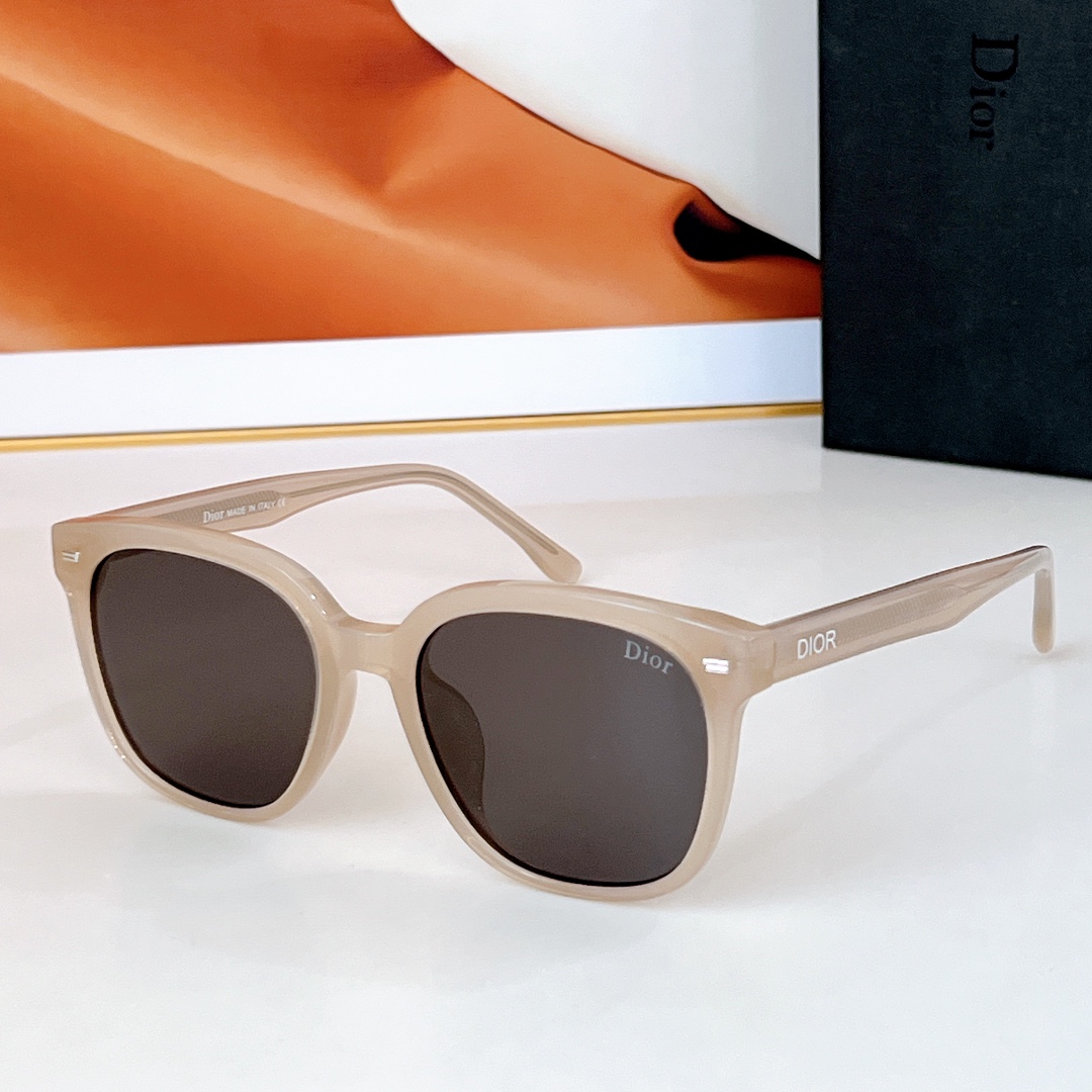  DIOR
MODEL CD 0250S 
SIZE：56口19-145
🔝🔝