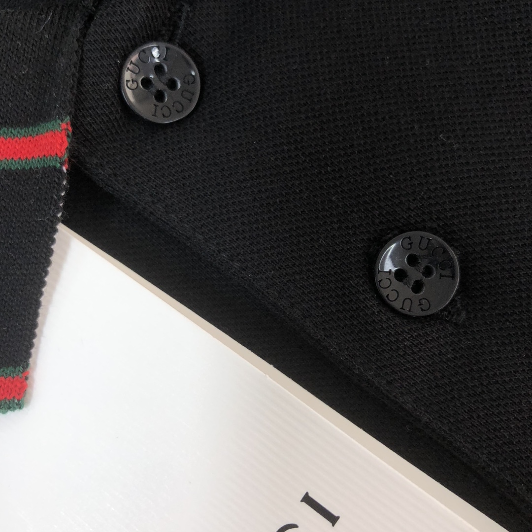  A🌟GUCCI  古驰   2025最新款男士短袖Polo衫，品牌最新设计元素！既不单调也不复杂,恰到