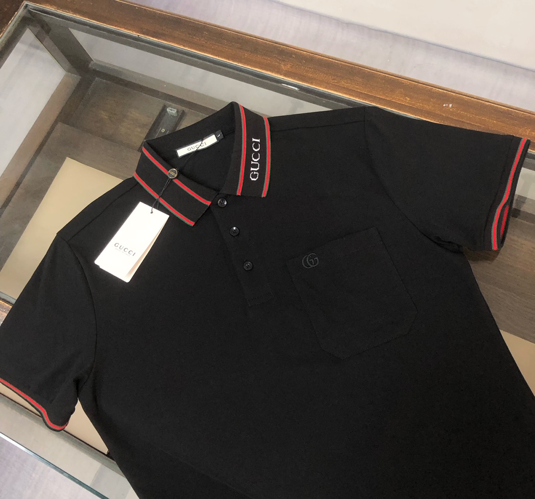  A🌟GUCCI  古驰   2025最新款男士短袖Polo衫，品牌最新设计元素！既不单调也不复杂,恰到