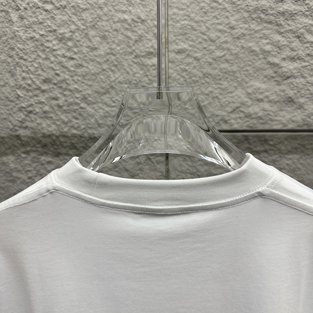 Miu Miu 2025 Spring Summer Embroidered T-Shirt Collection: Sizes, Colors, and Fabrics - 图片 7