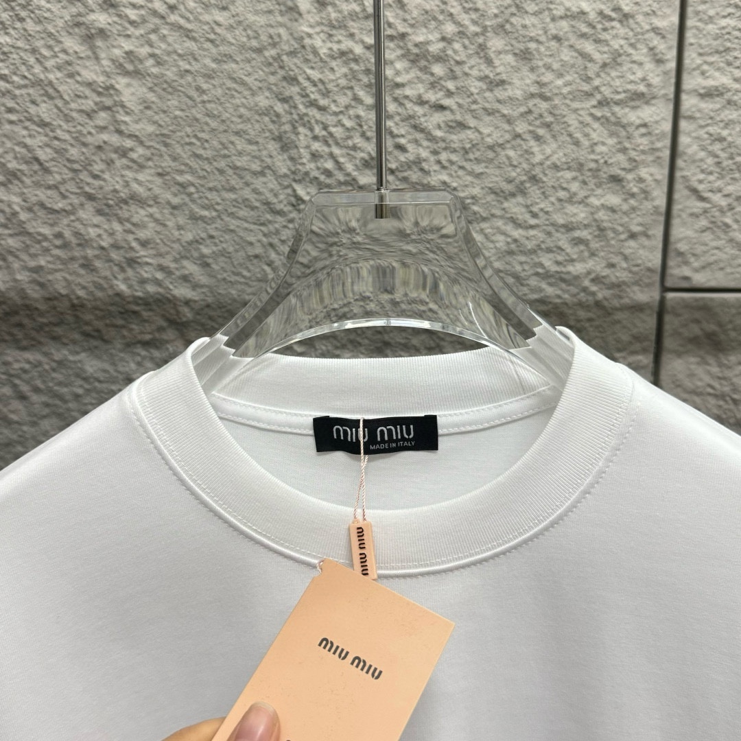 Miu Miu 2025 Spring Summer T-shirt: Logo Print, Custom Cotton, Various Sizes - 图片 4