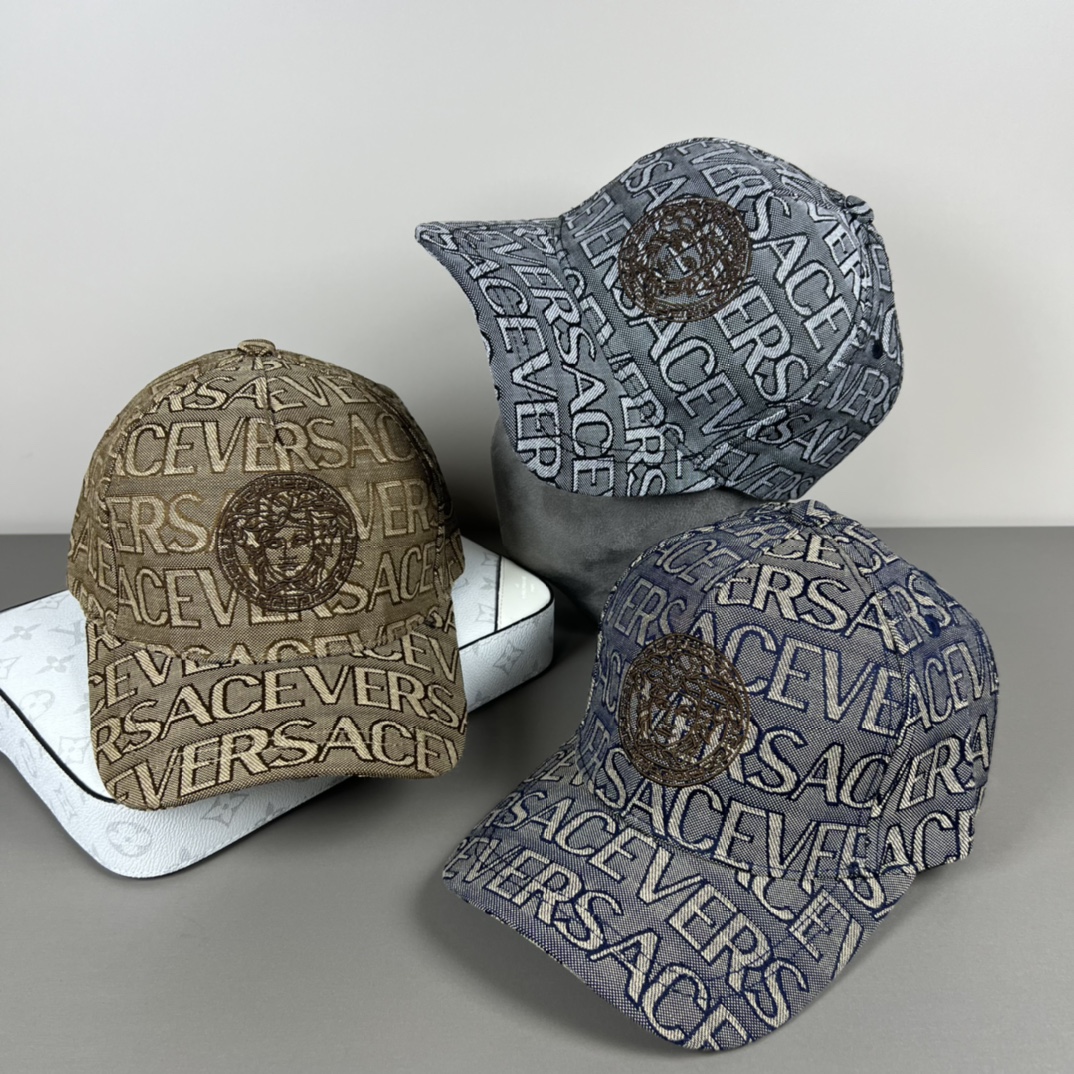 Versace Classic Baseball Cap with Dust Bag: Generous Embroidery and Fashionable Design - 图片 9