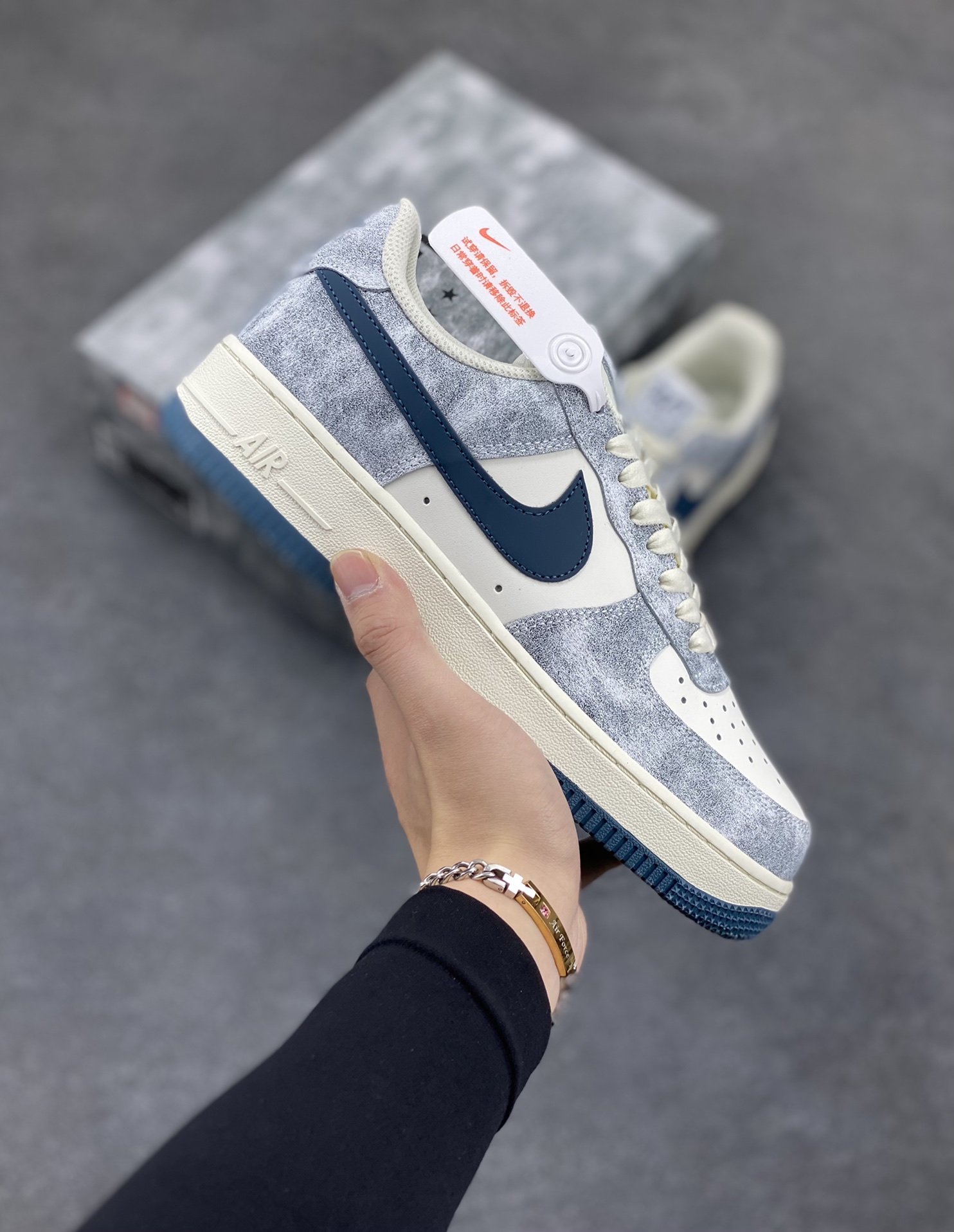 Nike Air Force 1 Low ’07 岩青 配色 空军一号低帮休闲板鞋 原厂定制皮料 定制鞋盒 原楦原纸板 纯正版型 正品NFC感应芯片 高清洁度 内置全掌气垫 货号:BX5815-535 尺码:36 36.5 37.5 38 38.5 39 40 40.5 41 42 42.5 43 44 44.5 45-选品中心