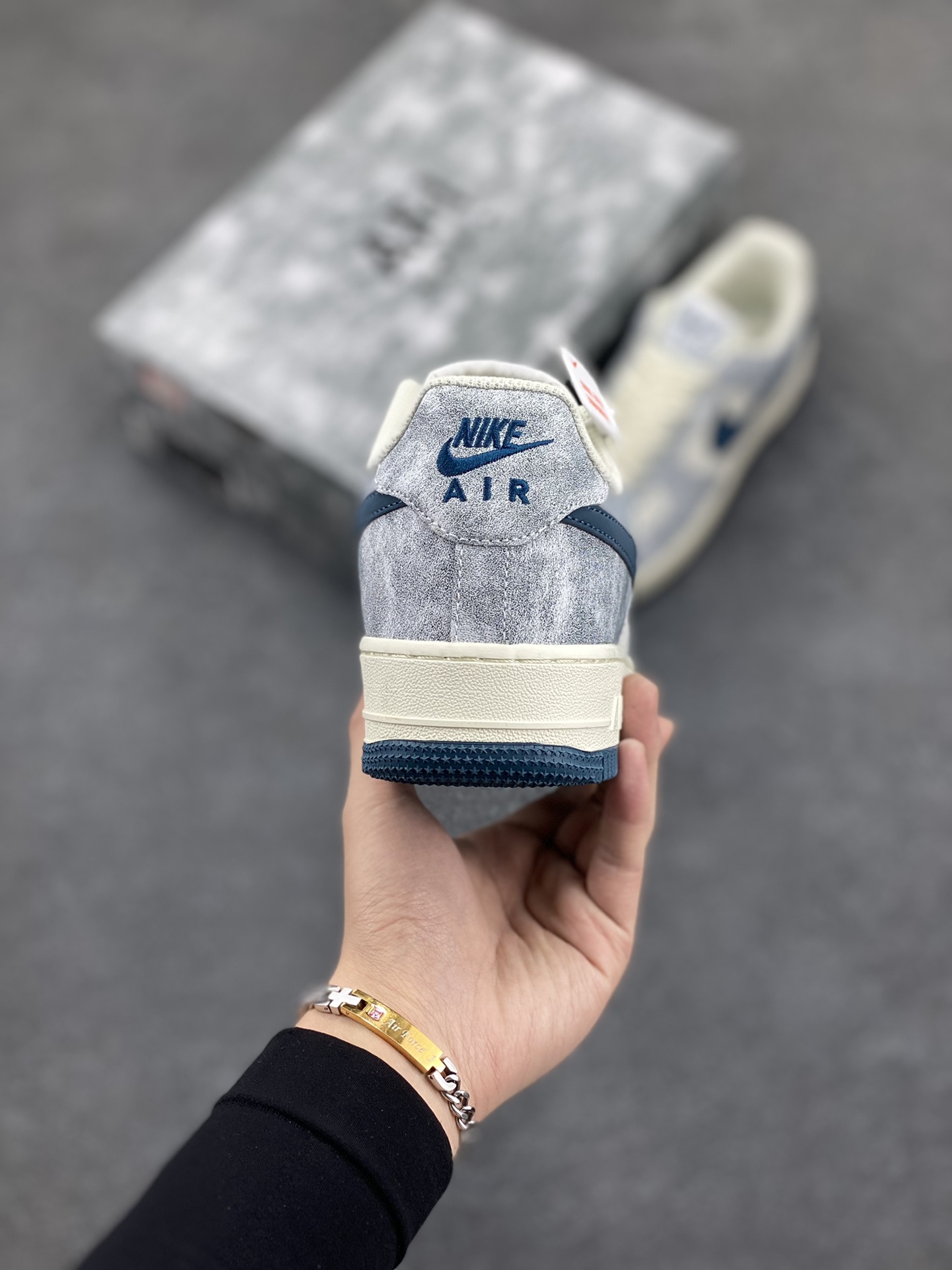 图片[4]-Nike Air Force 1 Low ’07 岩青 配色 空军一号低帮休闲板鞋 原厂定制皮料 定制鞋盒 原楦原纸板 纯正版型 正品NFC感应芯片 高清洁度 内置全掌气垫 货号：BX5815-535 尺码：36 36.5 37.5 38 38.5 39 40 40.5 41 42 42.5 43 44 44.5 45-选品中心