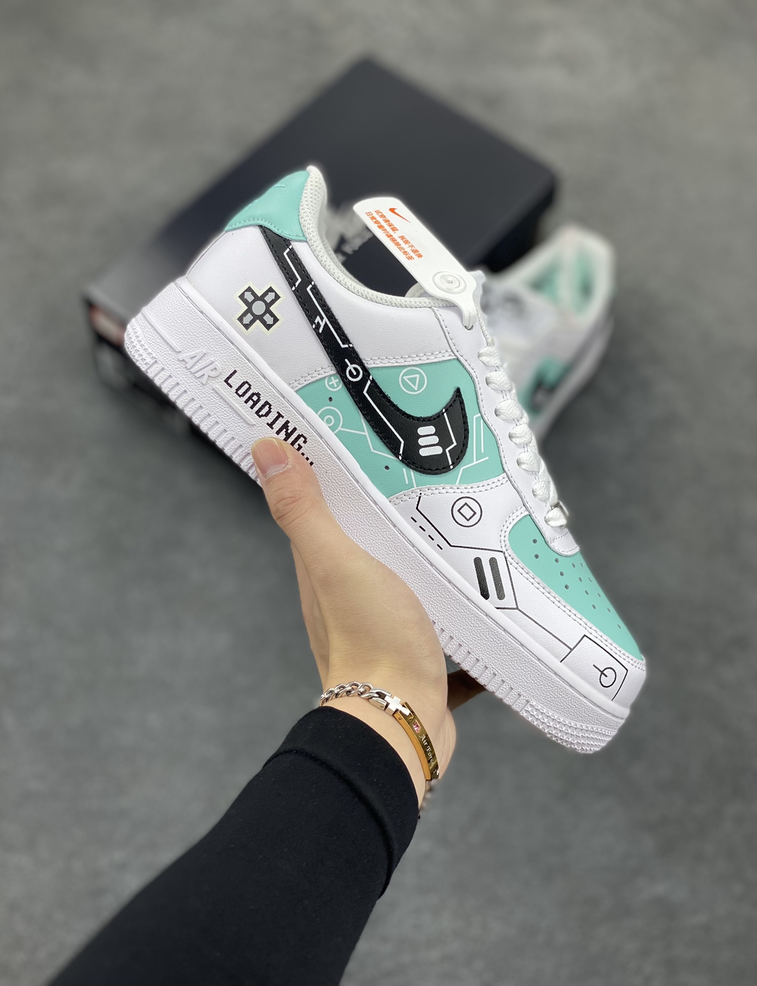 PS5电玩主题Nike Air Force 1 Low’07 冰绿 空军一号低帮休闲板鞋 定制皮料 原楦原纸板 纯正空军版型 内置全掌气垫 货号:CW2288-114 尺码:36 36.5 37.5 38 38.5 39 40 40.5 41 42 42.5 43 44 44.5 45-选品中心