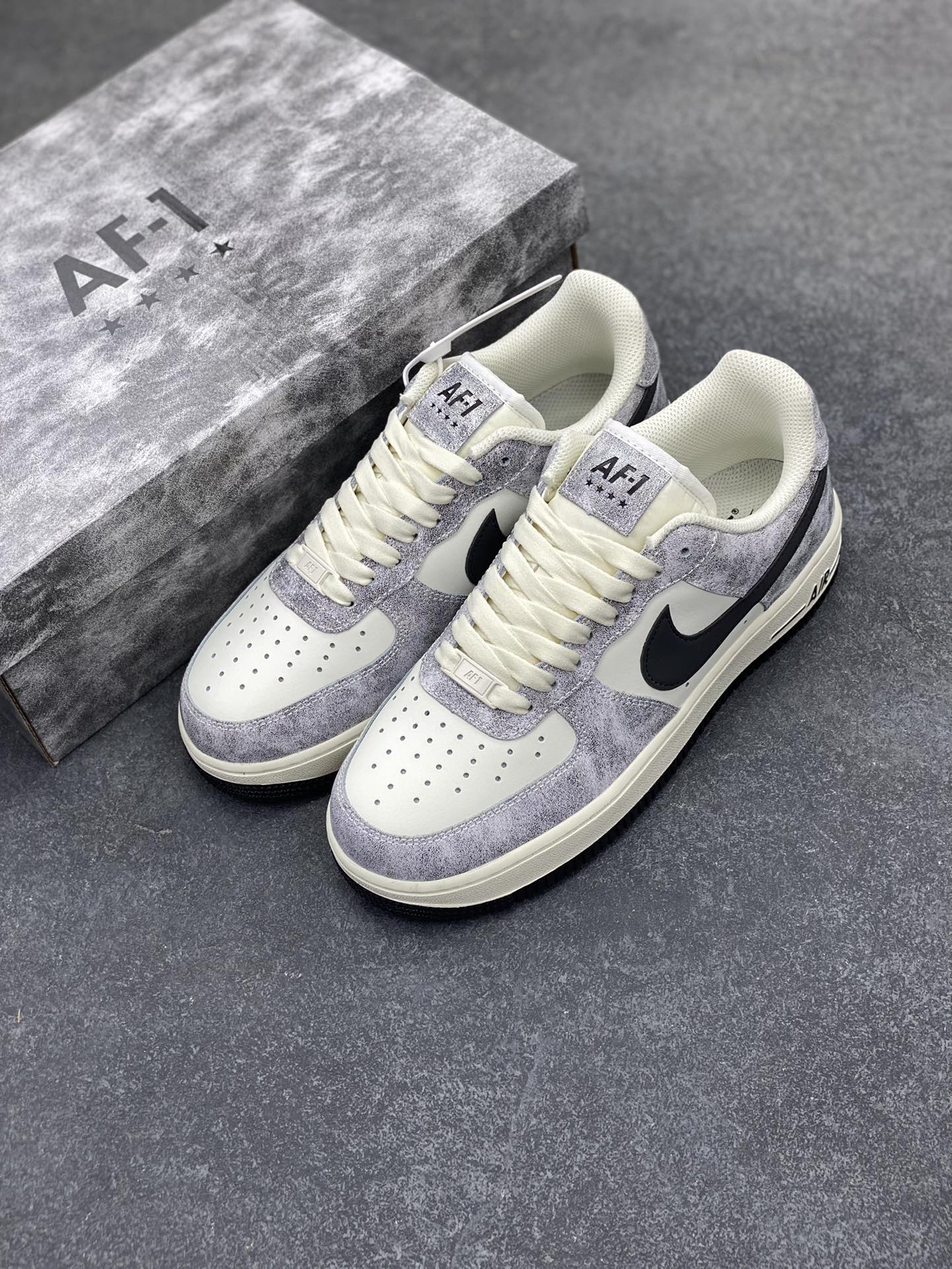 图片[8]-Nike Air Force 1 Low ’07 岩石黑色 空军一号低帮休闲板鞋 原厂定制皮料 定制鞋盒 3M反光 原楦原纸板 纯正版型 正品NFC感应芯片 高清洁度 内置全掌气垫 货号：YY6938-365 尺码：36 36.5 37.5 38 38.5 39 40 40.5 41 42 42.5 43 44 44.5 45-选品中心