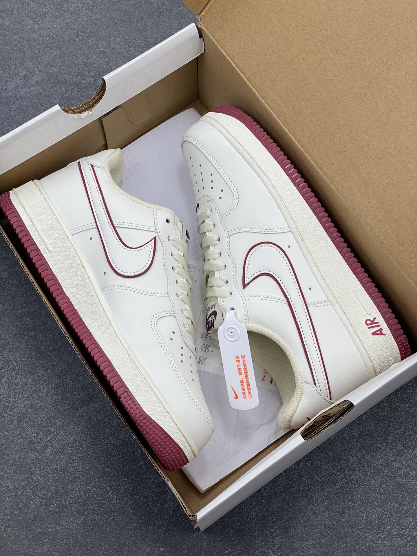 图片[9]-Nike Air Force 1 Low \’07 白酒红低帮空军一号休闲板鞋 定制皮料 原楦原纸板 纯正版型 原装鞋盒 清洁度完美 内置全掌气垫 货号：DZ2799-103 尺码：36 36.5 37.5 38 38.5 39 40 40.5 41 42 42.5 43 44 44.5 45-选品中心