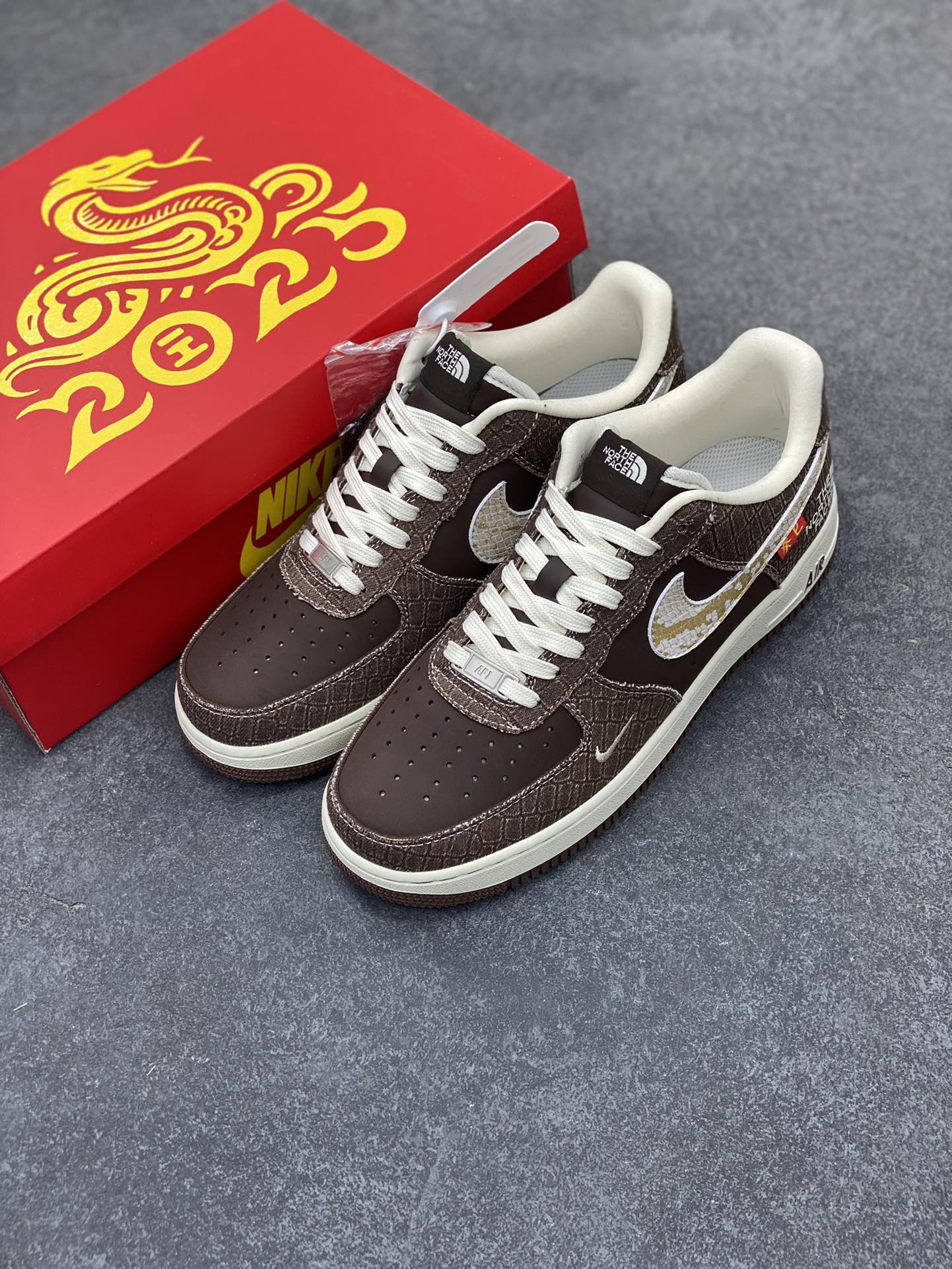 图片[8]-Nk Air Force 1‘07 Low 北面联名 空军一号低帮休闲板鞋  #原楦头原纸板 原装鞋盒 定制五金配件 内置全掌气垫 原厂鞋底 货号：CH6336-524  尺码：36 36.5 37.5 38 38.5 39 40 40.5 41 42 42.5 43 44 44.5 45-选品中心