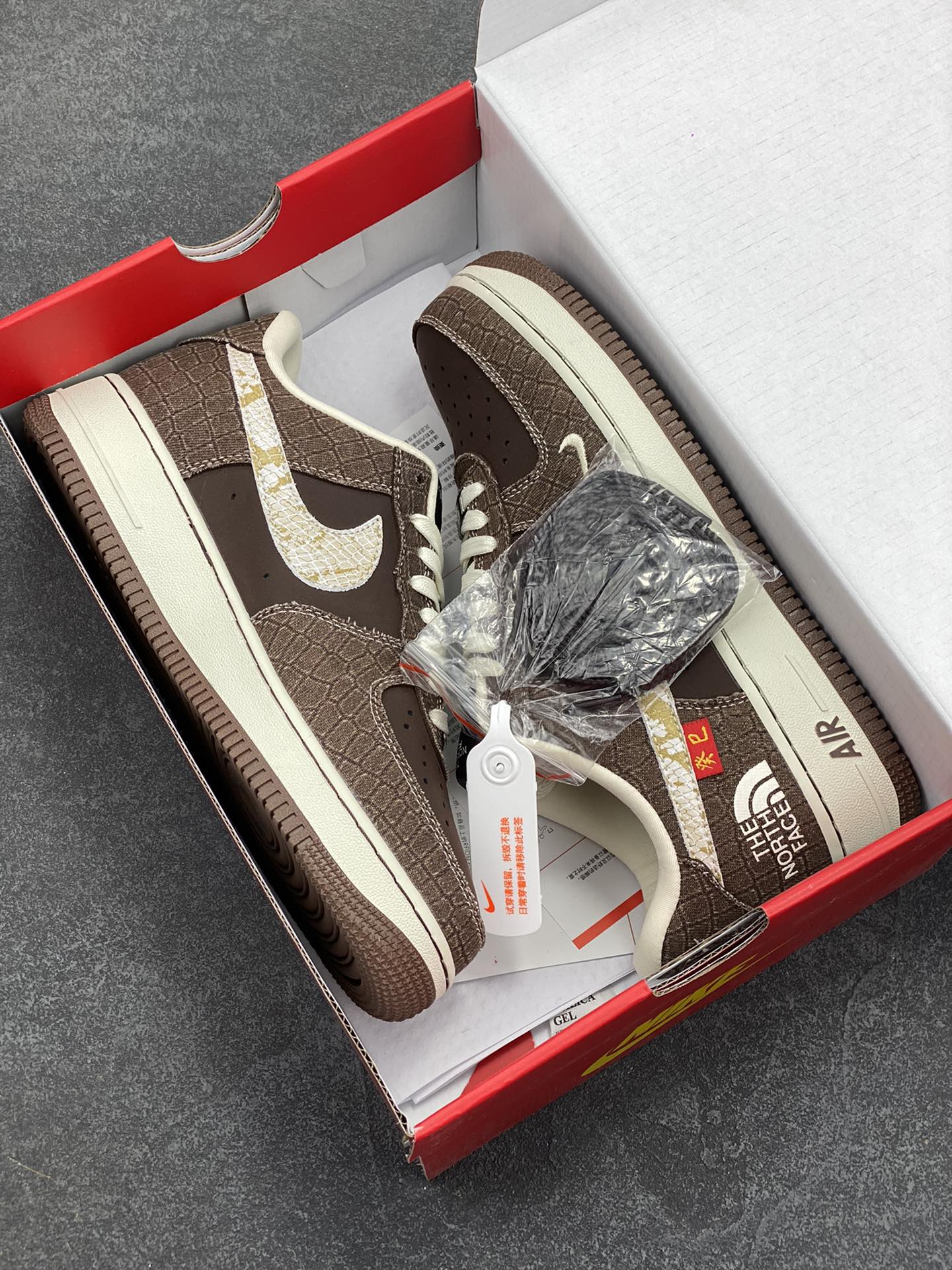 图片[9]-Nk Air Force 1‘07 Low 北面联名 空军一号低帮休闲板鞋  #原楦头原纸板 原装鞋盒 定制五金配件 内置全掌气垫 原厂鞋底 货号：CH6336-524  尺码：36 36.5 37.5 38 38.5 39 40 40.5 41 42 42.5 43 44 44.5 45-选品中心