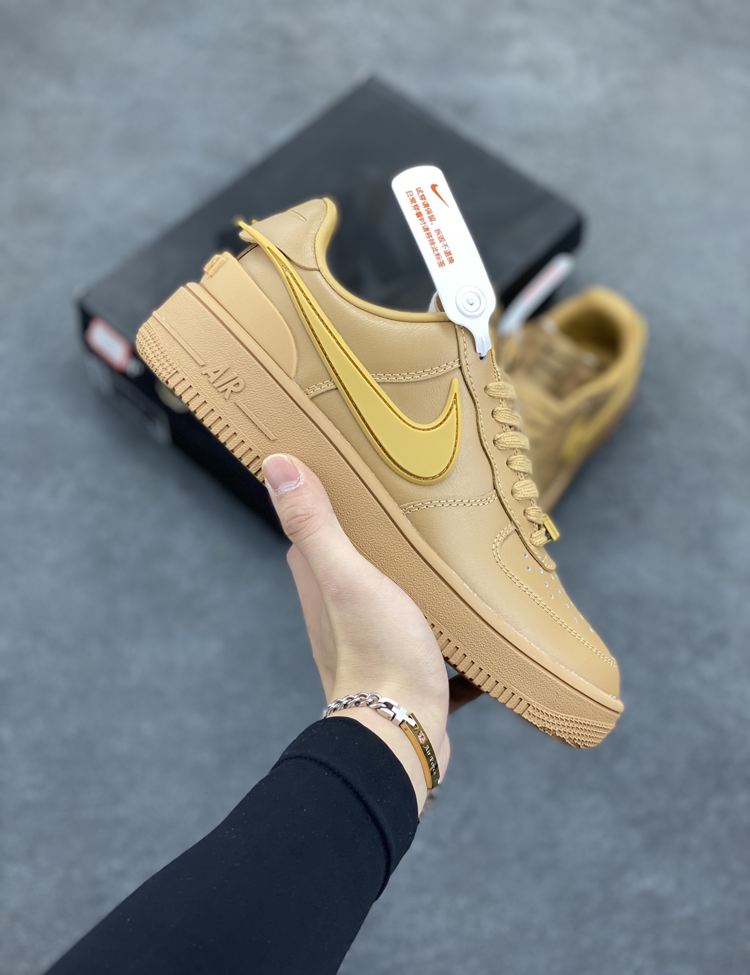 韩裔美籍设计师Yoon Ahn主理时尚品牌AMBUSH x Nike Air Force 1 Low SP\”Phantom\”空军一号宽底版系列低帮百搭休闲运动板鞋 货号:DV3464-8002 尺码:36 36.5 37.5 38 38.5 39 40 40.5 41 42 42.5 43 44 44.5 45-选品中心
