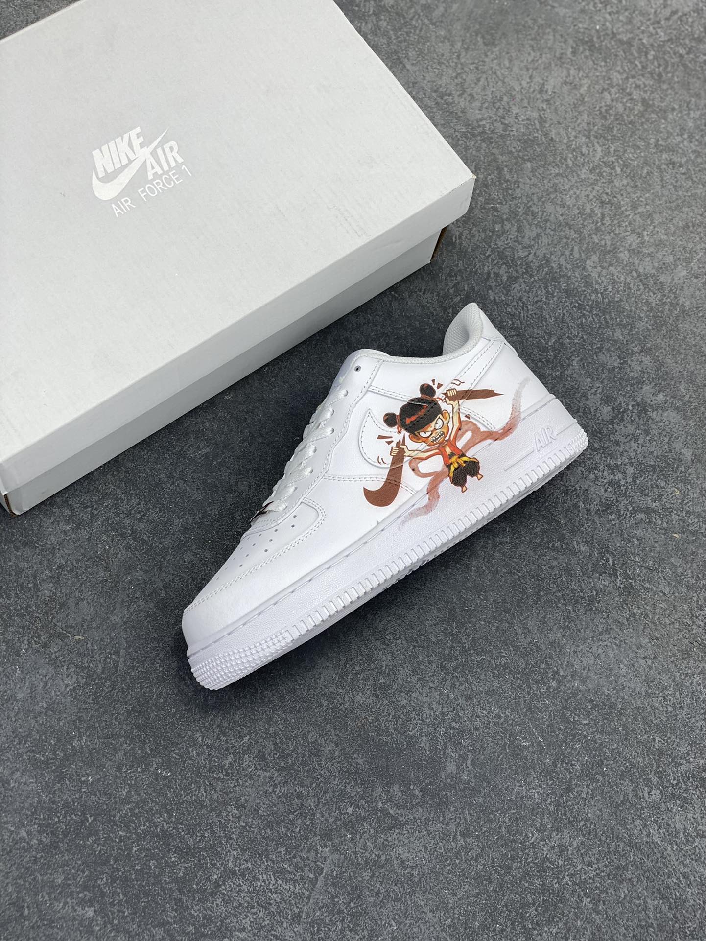 图片[7]-Nike Air Force 1 Low 空军一号低帮百搭休闲运动板鞋。柔软、弹性十足的缓震性能和出色的中底设计，横跨复古与现代的外型结合，造就出风靡全球三十多年的Force 1，直到今天还深受青睐。 货号：CW2288-111 尺码：36 37.5 38 39 40 41 42 43 44 45-选品中心