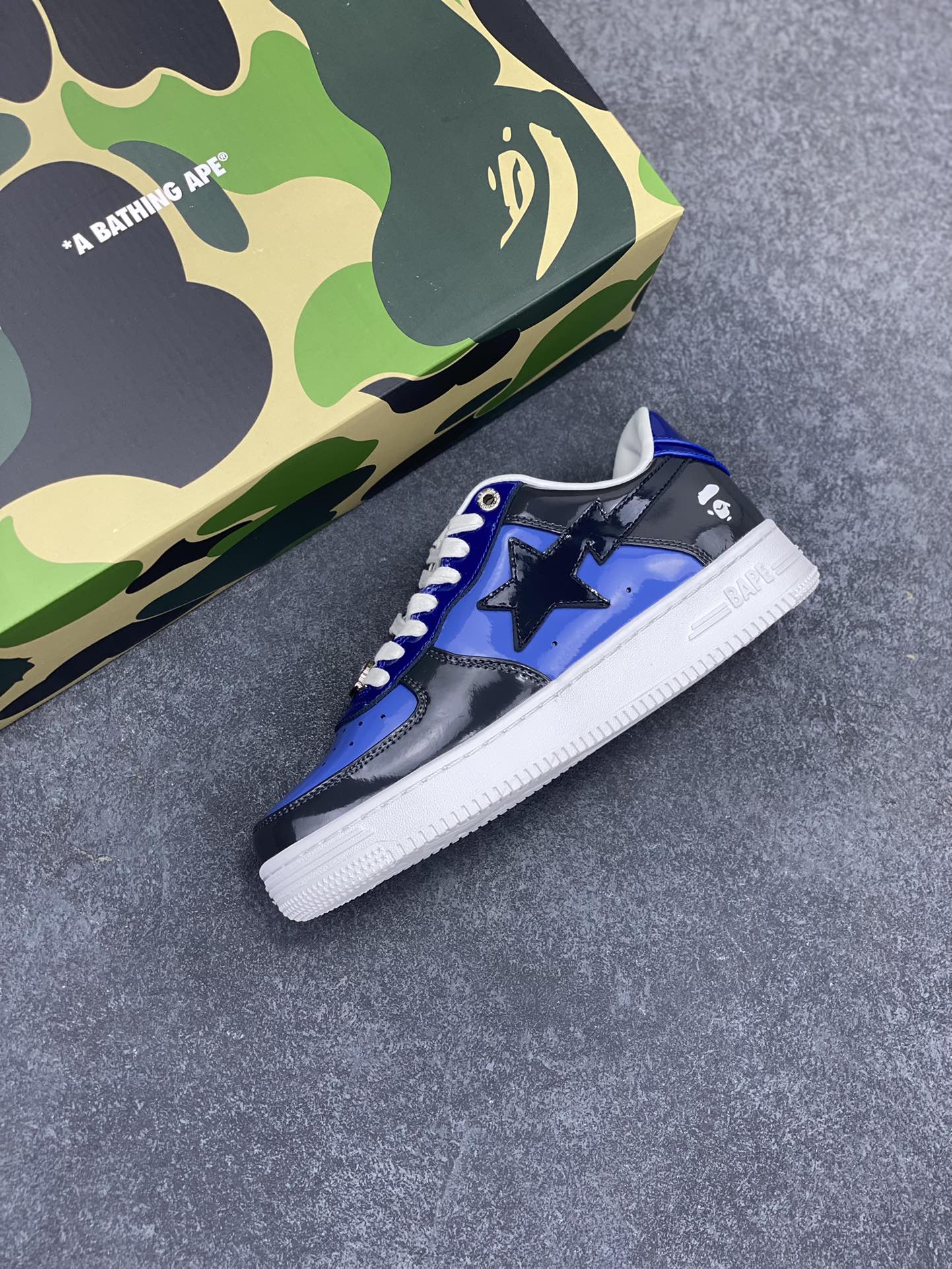 图片[7]-福利特价 独家私模 原鞋开发 正确色卡 欢迎对比 潮流教父nigo品牌 明星同款 Bape Sta 莫兰迪配色 经典百搭休闲运动板鞋 经典猿人头设计 纯正版型 海玻璃鞋垫 内置全掌气垫 全套顶级包装 包含猿人logo定制防尘袋 猿人logo卡片 抗压收纳抽屉式鞋盒 官方同步正码 货号：M191046 尺码：36 36.5 37.5 38 38.5 39 40 40.5 41 42 42.5 43 44 44.5 45-选品中心
