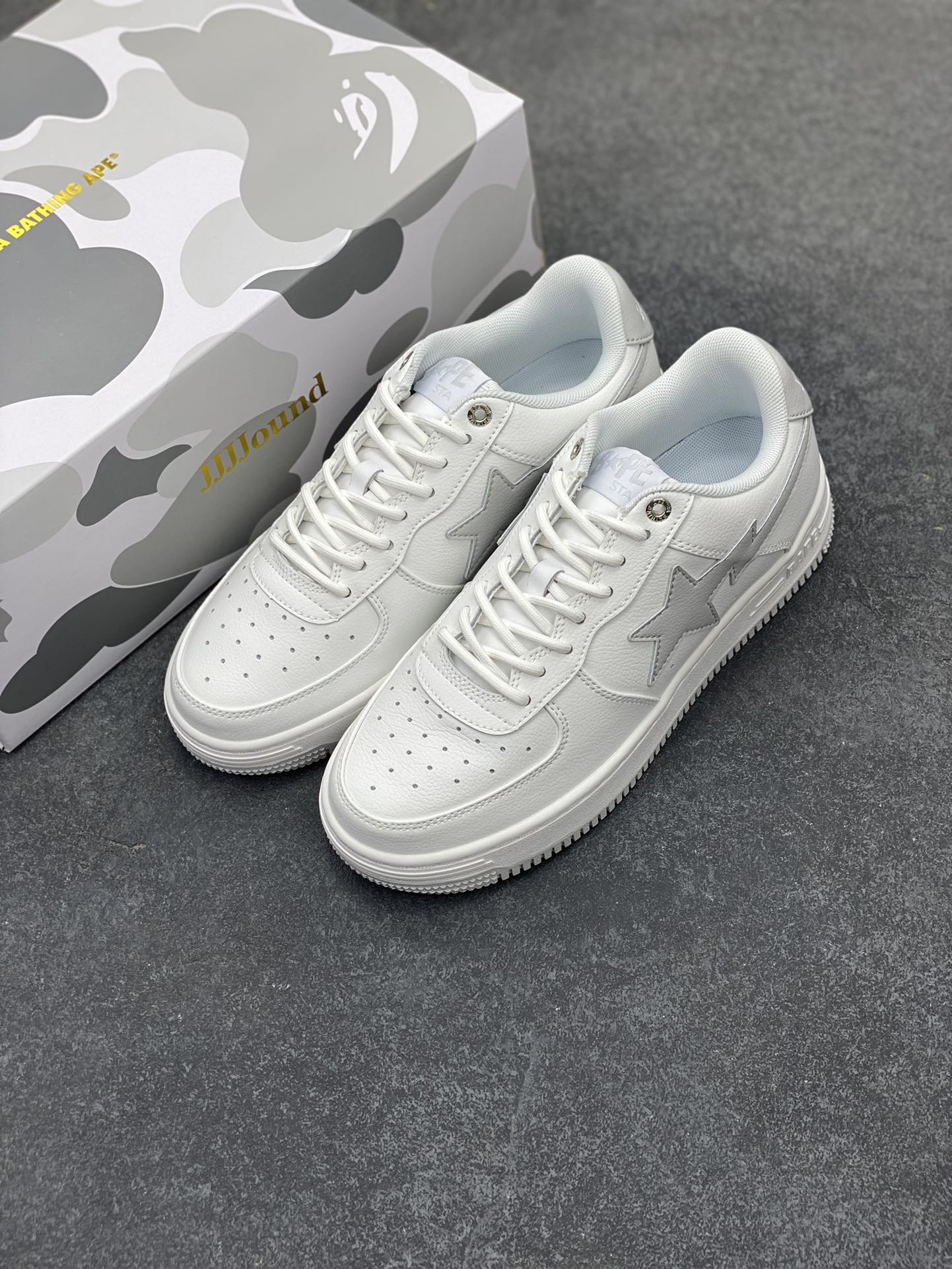 图片[8]-福利特价 独家私模 原鞋开发 正确色卡 欢迎对比 潮流教父nigo品牌 明星同款 Bape Sta 莫兰迪配色 经典百搭休闲运动板鞋 经典猿人头设计 纯正版型 海玻璃鞋垫 内置全掌气垫 全套顶级包装 包含猿人logo定制防尘袋 猿人logo卡片 抗压收纳抽屉式鞋盒 官方同步正码 货号：M191921 尺码：36 36.5 37.5 38 38.5 39 40 40.5 41 42 42.5 43 44 44.5 45-选品中心