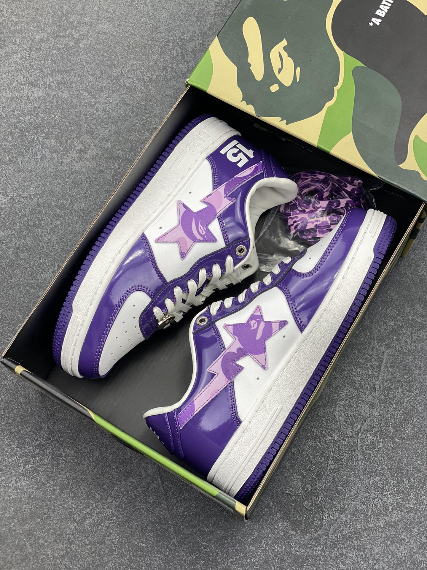 图片[9]-福利特价 独家私模 原鞋开发 正确色卡 欢迎对比 潮流教父nigo品牌 明星同款 Bape Sta 莫兰迪配色 经典百搭休闲运动板鞋 经典猿人头设计 纯正版型 海玻璃鞋垫 内置全掌气垫 全套顶级包装 包含猿人logo定制防尘袋 猿人logo卡片 抗压收纳抽屉式鞋盒 官方同步正码 货号：1I22191001 尺码：36 36.5 37.5 38 38.5 39 40 40.5 41 42 42.5 43 44 44.5 45-选品中心