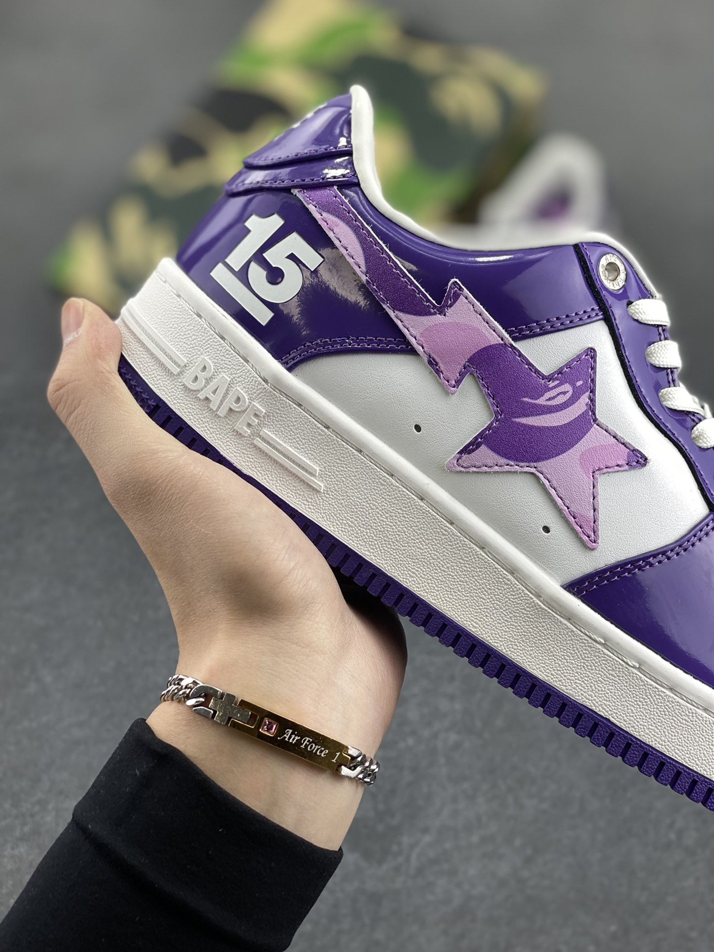 图片[6]-福利特价 独家私模 原鞋开发 正确色卡 欢迎对比 潮流教父nigo品牌 明星同款 Bape Sta 莫兰迪配色 经典百搭休闲运动板鞋 经典猿人头设计 纯正版型 海玻璃鞋垫 内置全掌气垫 全套顶级包装 包含猿人logo定制防尘袋 猿人logo卡片 抗压收纳抽屉式鞋盒 官方同步正码 货号：1I22191001 尺码：36 36.5 37.5 38 38.5 39 40 40.5 41 42 42.5 43 44 44.5 45-选品中心