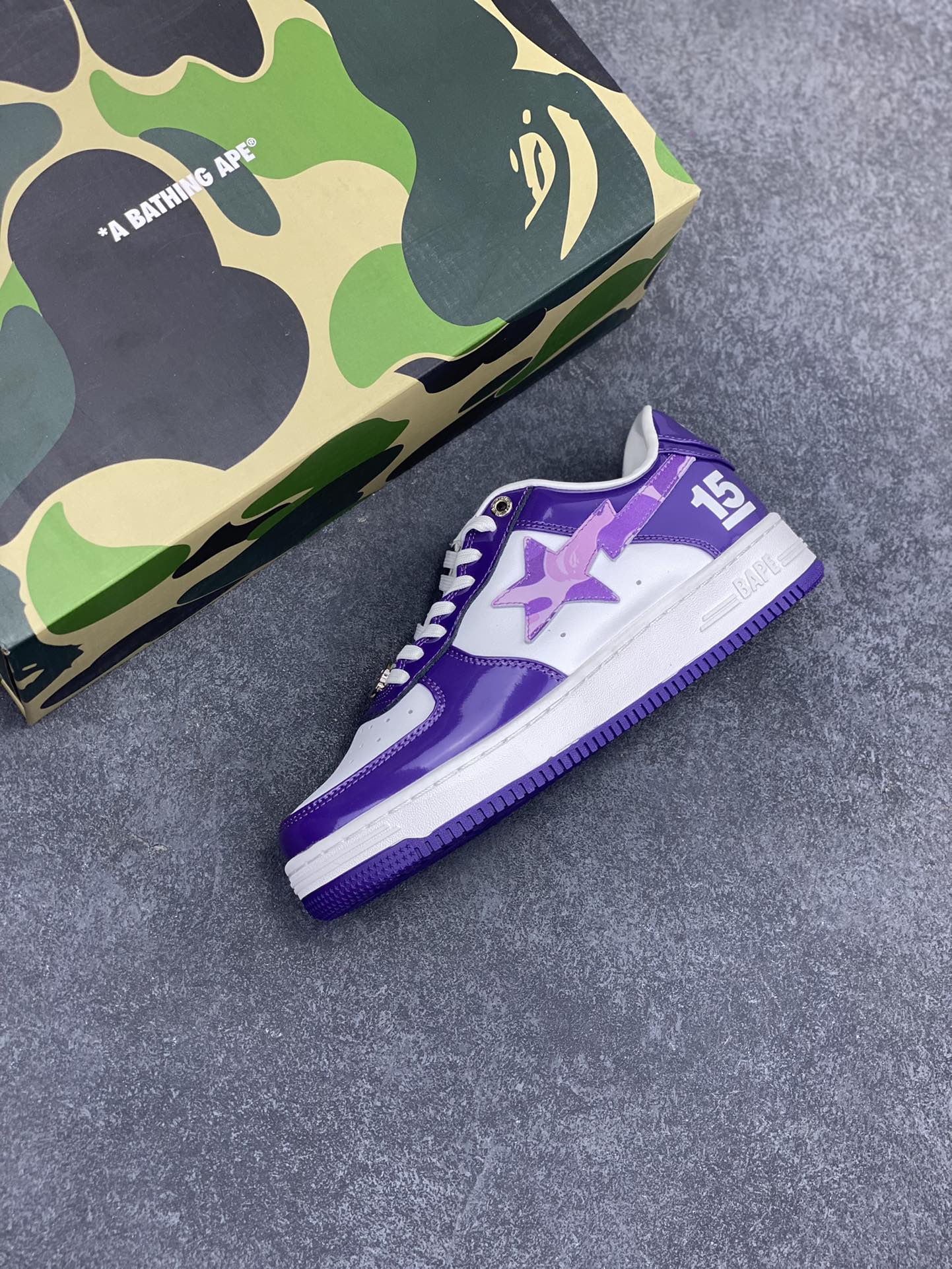 图片[7]-福利特价 独家私模 原鞋开发 正确色卡 欢迎对比 潮流教父nigo品牌 明星同款 Bape Sta 莫兰迪配色 经典百搭休闲运动板鞋 经典猿人头设计 纯正版型 海玻璃鞋垫 内置全掌气垫 全套顶级包装 包含猿人logo定制防尘袋 猿人logo卡片 抗压收纳抽屉式鞋盒 官方同步正码 货号：1I22191001 尺码：36 36.5 37.5 38 38.5 39 40 40.5 41 42 42.5 43 44 44.5 45-选品中心
