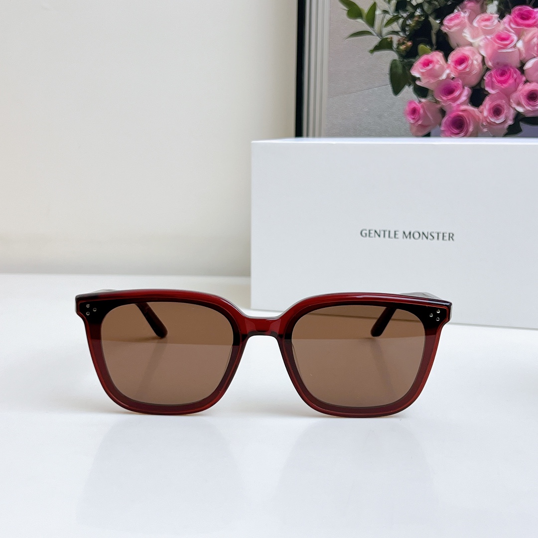 NO:244286,GENTLE MONSTE* MODEL:BY ROW SIZE62 port 18- New high-quality bright rivets Coated lenses Real IP plating glasses sunglasses, glasses19860909GENTLE MONSTE* MODEL:BY ROW SIZE62口18- 新品高品质亮铆钉 镀膜镜片真IP电镀眼镜墨镜太阳镜,眼镜,glasses