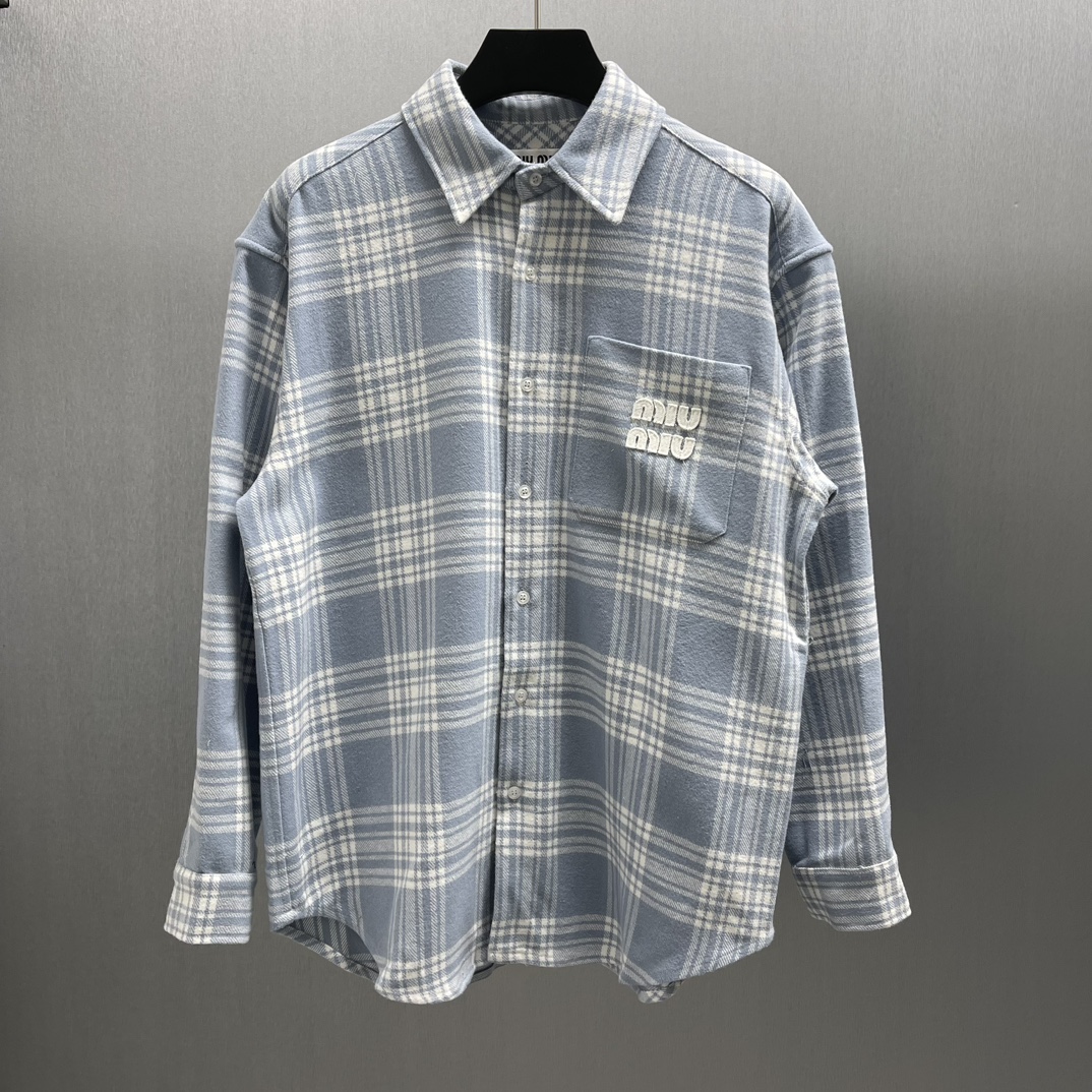 🧧Camisa de cuadros de franela Mium. Tallas: S-XL. El diseño del cuello de esta camisa de cuadros se inspira en el esti…