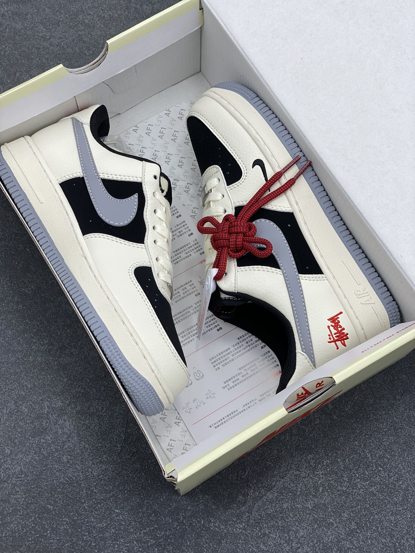 图片[9]-NIke Air Force 1 \’07 Low “斯图西联名——米黑灰底”空军一号 低帮 运动鞋 休闲鞋 折边针车 工艺难度大 原楦头原纸板 原装鞋盒 定制五金配件 内置全掌气垫 原厂鞋底 货号：XZ6188-766 尺码：36 36.5 37.5 38 38.5 39 40 40.5 41 42 42.5 43 44 44.5 45-选品中心