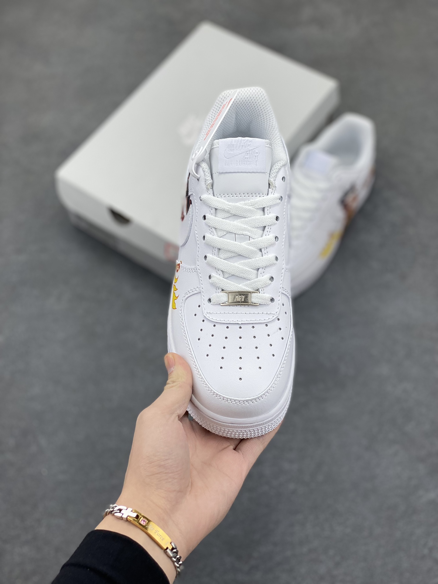 图片[2]-Air Force 1 Low 哪吒手绘涂鸦 原楦头原纸板 打造纯正空军版型 #专注外贸渠道 全掌内置蜂窝气垫 #原盒配件 原厂中底钢印、拉帮完美 货号：CW2288-111 尺码：36 36.5 37.5 38 38.5 39 40 40.5 41 42 42.5 43 44 44.5 45-选品中心