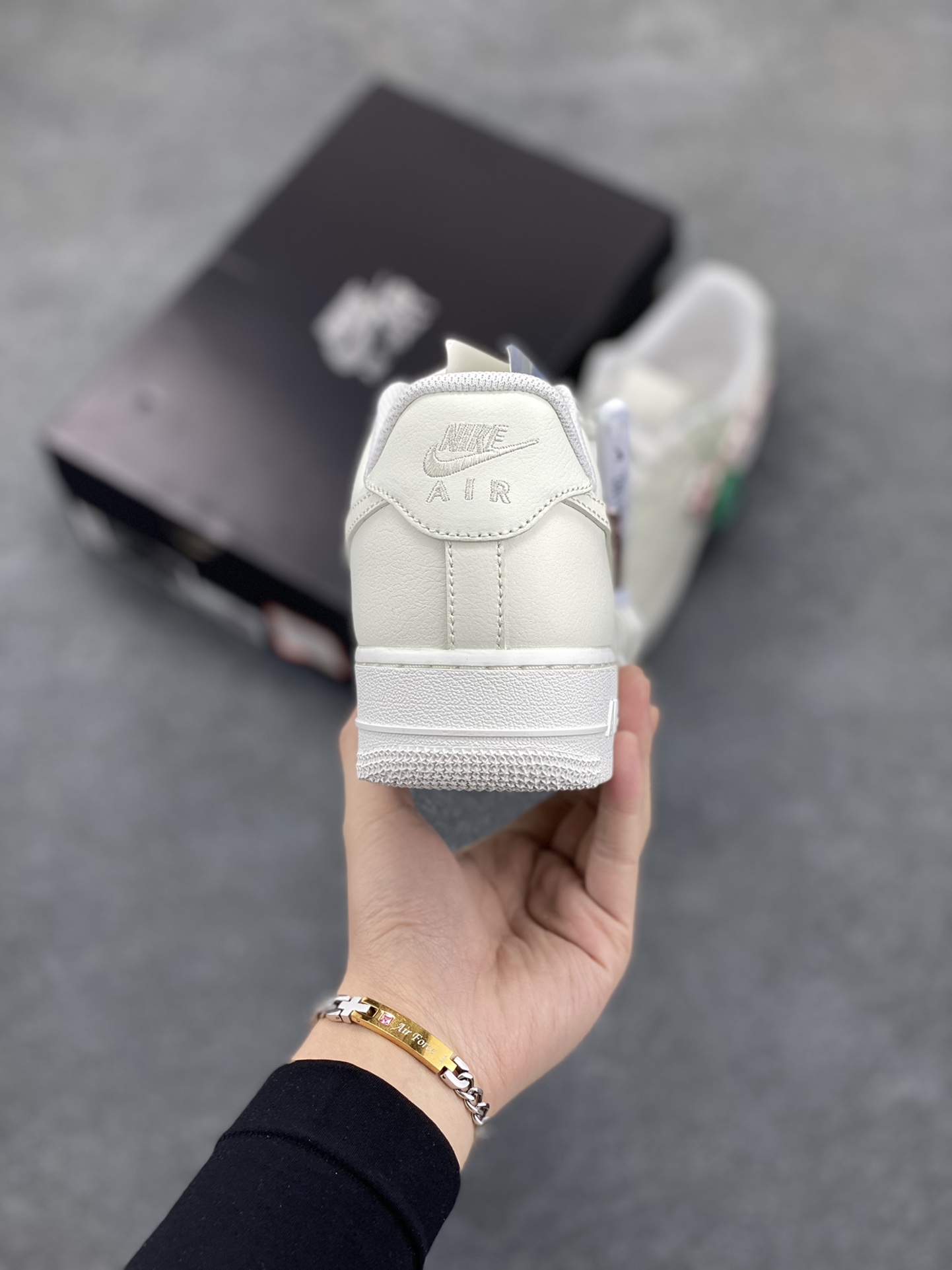 图片[4]-HY版本💯 Nike Air Force 1 Low 毒液 空军一号低帮运动休闲板鞋 原楦头原纸板 打造纯正空军版型 专注外贸渠道 全掌内置蜂窝气垫 原盒配件 原厂中底钢印、拉帮完美 货号：IF1686-161 尺码：36 36.5 37.5 38 38.5 39 40 40.5 41 42 42.5 43 44 44.5 45 46-选品中心