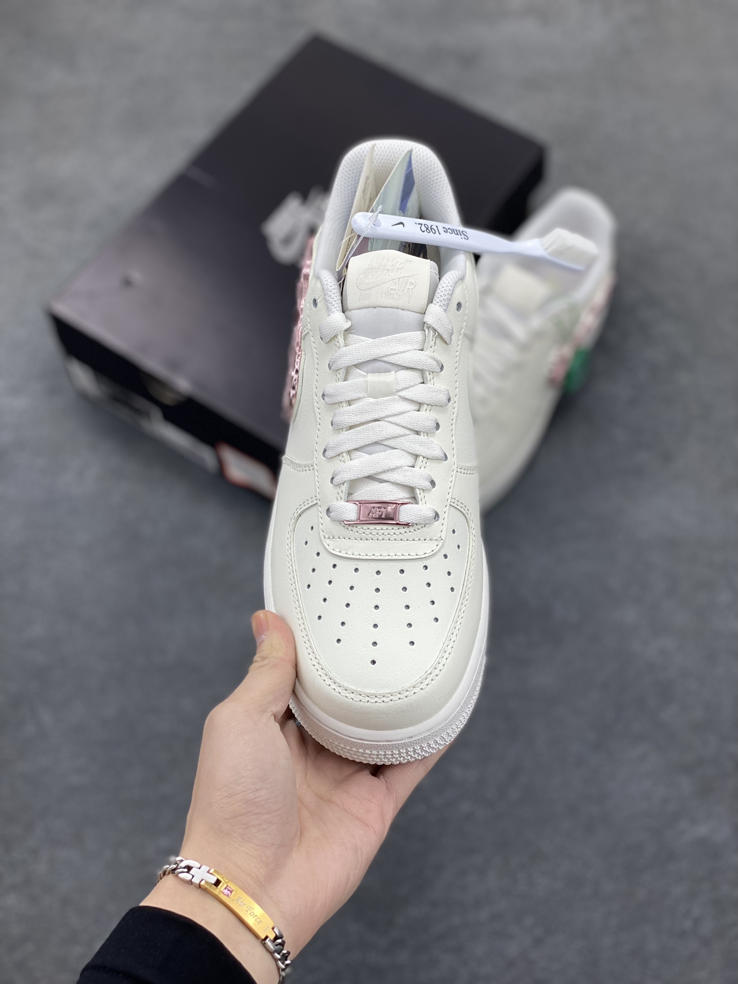 图片[2]-HY版本💯 Nike Air Force 1 Low 毒液 空军一号低帮运动休闲板鞋 原楦头原纸板 打造纯正空军版型 专注外贸渠道 全掌内置蜂窝气垫 原盒配件 原厂中底钢印、拉帮完美 货号：IF1686-161 尺码：36 36.5 37.5 38 38.5 39 40 40.5 41 42 42.5 43 44 44.5 45 46-选品中心