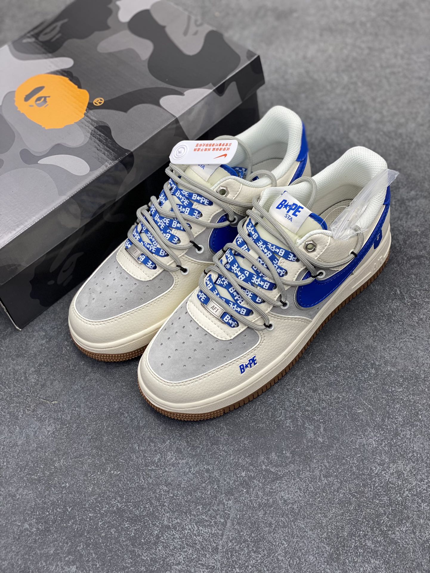 图片[8]-NIke Air Force 1 \’07 Low “Bape联名——米蓝生胶抽绳”空军一号 低帮 运动鞋 休闲鞋 折边针车 工艺难度大 原楦头原纸板 原装鞋盒 定制五金配件 内置全掌气垫 原厂鞋底 货号：SJ1198-112 尺码：36 36.5 37.5 38 38.5 39 40 40.5 41 42 42.5 43 44 44.5 45-选品中心