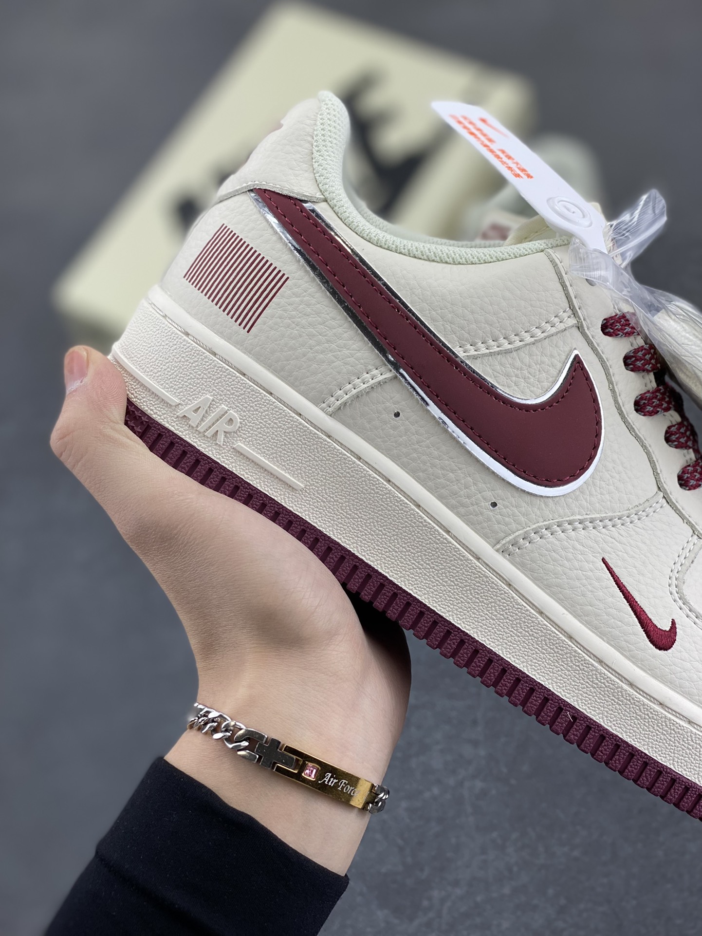 图片[6]-Nike Air Force 1 Low \’07 “二维码”米黑满天星低帮空军一号休闲板鞋 定制皮料 3M反光 原楦原纸板 纯正版型 清洁度完美 内置全掌气垫 货号：CU1836-961 尺码：36 36.5 37.5 38 38.5 39 40 40.5 41 42 42.5 43 44 44.5 45-选品中心