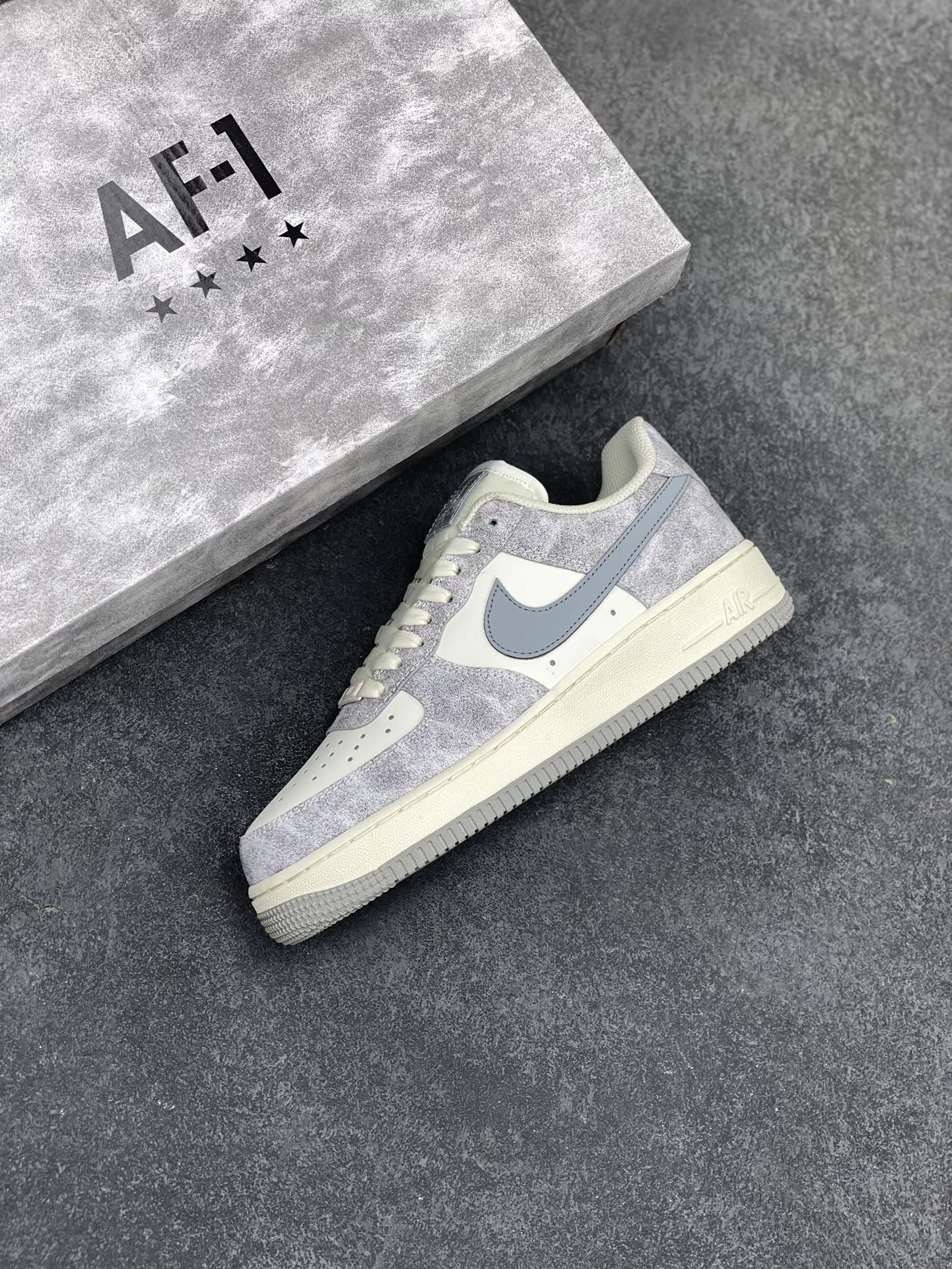 图片[7]-Nike Air Force 1 Low ’07 岩石灰 配色 空军一号低帮休闲板鞋 原厂定制皮料 定制鞋盒 原楦原纸板 纯正版型 正品NFC感应芯片 高清洁度 内置全掌气垫 货号：BL5866-901 尺码：36 36.5 37.5 38 38.5 39 40 40.5 41 42 42.5 43 44 44.5 45-选品中心