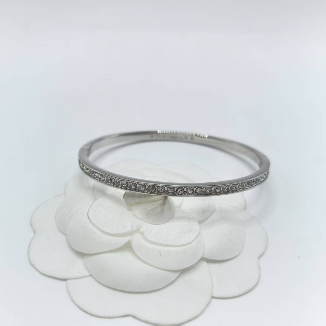 NO:102925,Givenchy Givenchy simple and versatile single-row multi-crystal bracelet, Givenchy, given, given, bracelet19860909纪梵希Givenchy 简约百搭单排多水晶手镯,纪梵希,givenchy,givenchy,bracelet,Jewelry