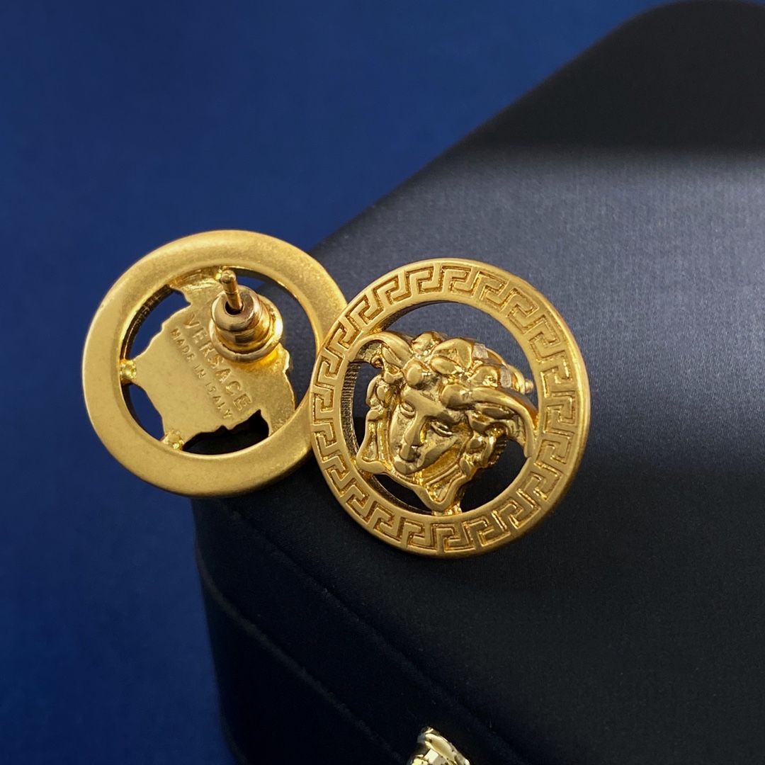 Versace Brass Cylinder Head Euro-American Back Circle Pendant Necklace: VS92 ¥50 - 图片 4