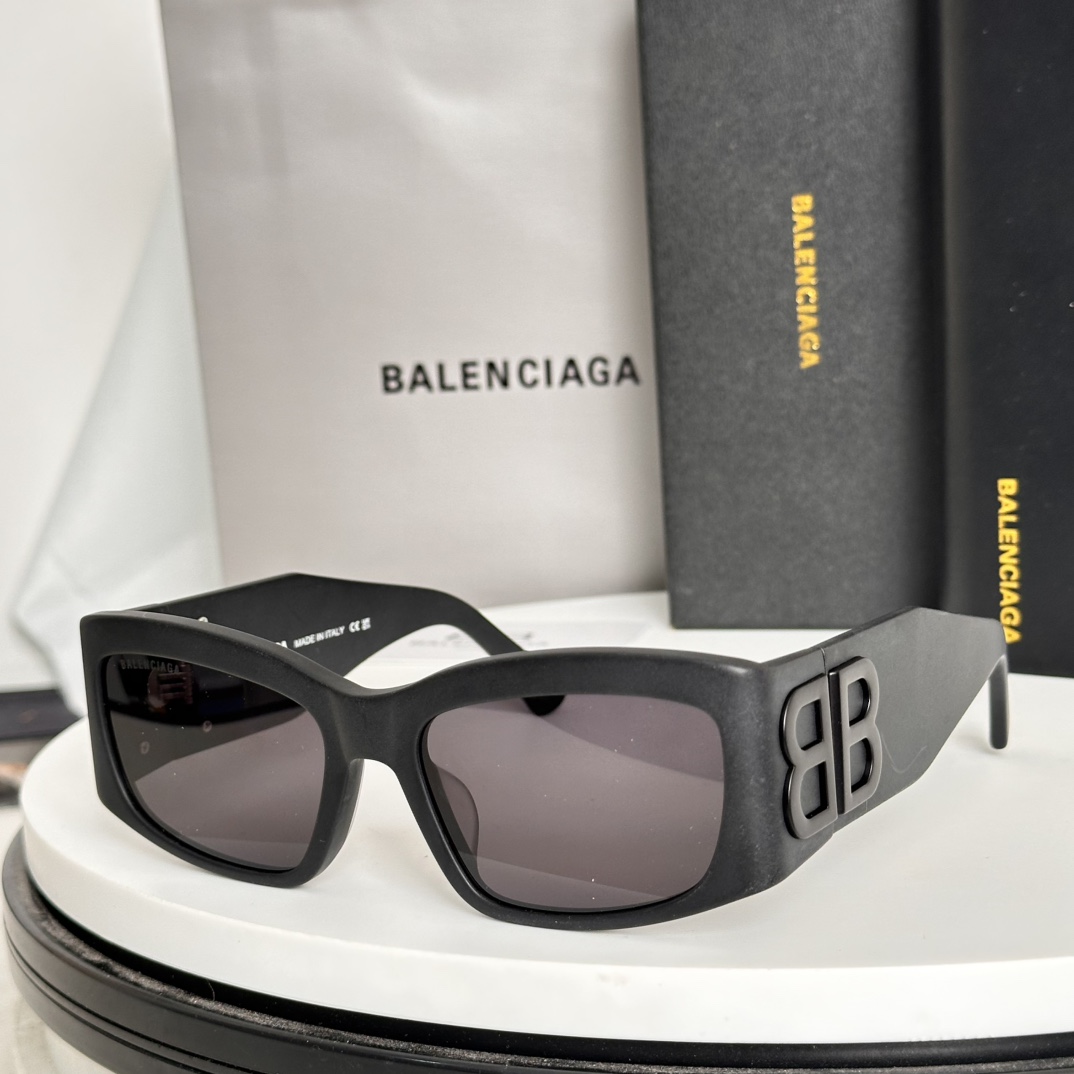 ‼️BALENCIAG*巴黎*世家⚜️⚜️⚜️MODEL：BB0360S ⚜️⚜️⚜️SIZE：62口