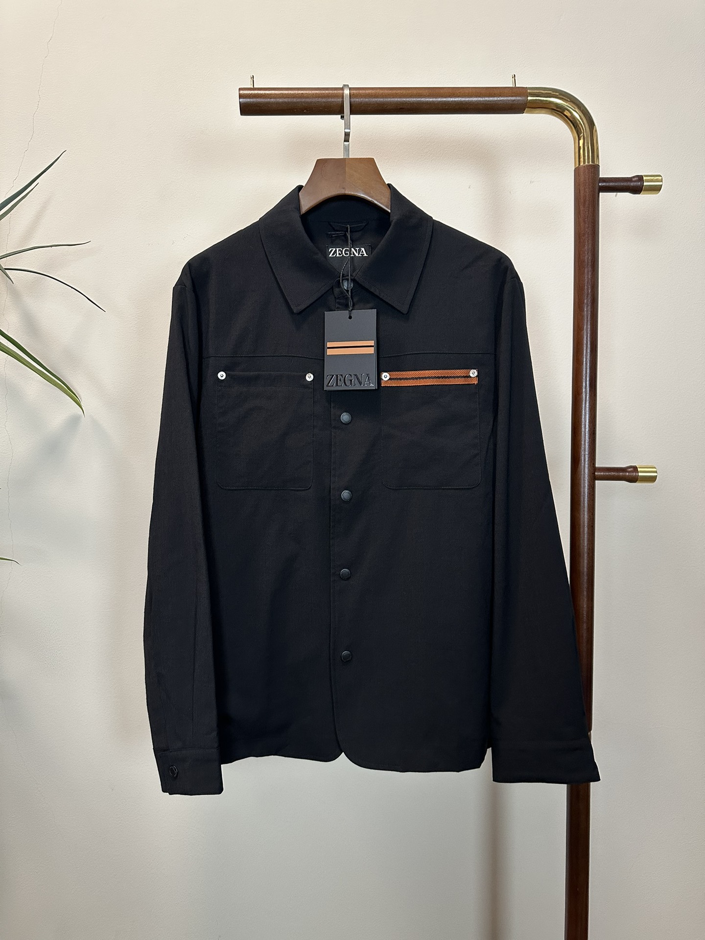 NO:141920,ZZ Jenia 2025 spring and summer new men's lapel shirt jacket, fashionable and casual high-end version!  Customized fabrics for counters are breathable and comfortable, with impeccable details, and the brand element design concept reflects high quality. The feel is delicate and soft!  It is casually cut, with a great upper body style!  48-56, zegna, jackets & coats, jackets & coats,shirts,alexander wang19860909ZZ 杰尼亚 2025春夏新款男士翻领衬衫夹克外套,时尚休闲高端版本！专柜定制面料 透气舒适度高,细节无可挑剔,品牌元素设计理念,体现高品质.手感细腻柔软！呈现休闲裁剪,上身版型超赞！ 码数48-56,,zegna,jackets & coats,jackets & coats,shirts,alexander wang,Men's clothing