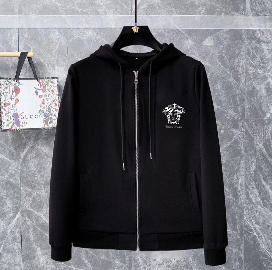 Versace Men's Black Cotton Blend Tracksuit with Medusa Logo 5 i1740319360 9126 4