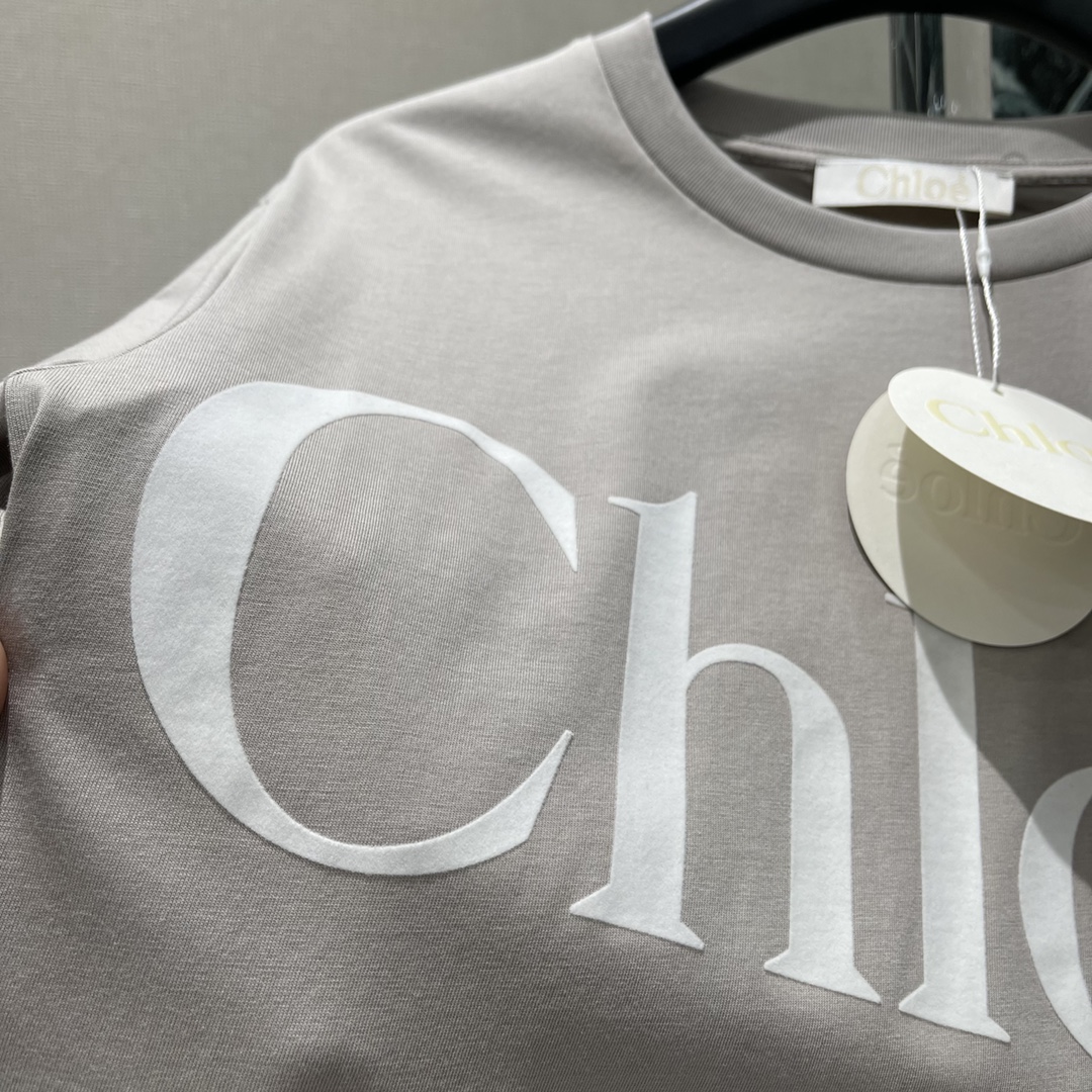 Chlo* 2025 Spring/Summer Women’s T-shirts: High-Quality, Brand-Conforming, Stylish Designs in Three Colors - 图片 6