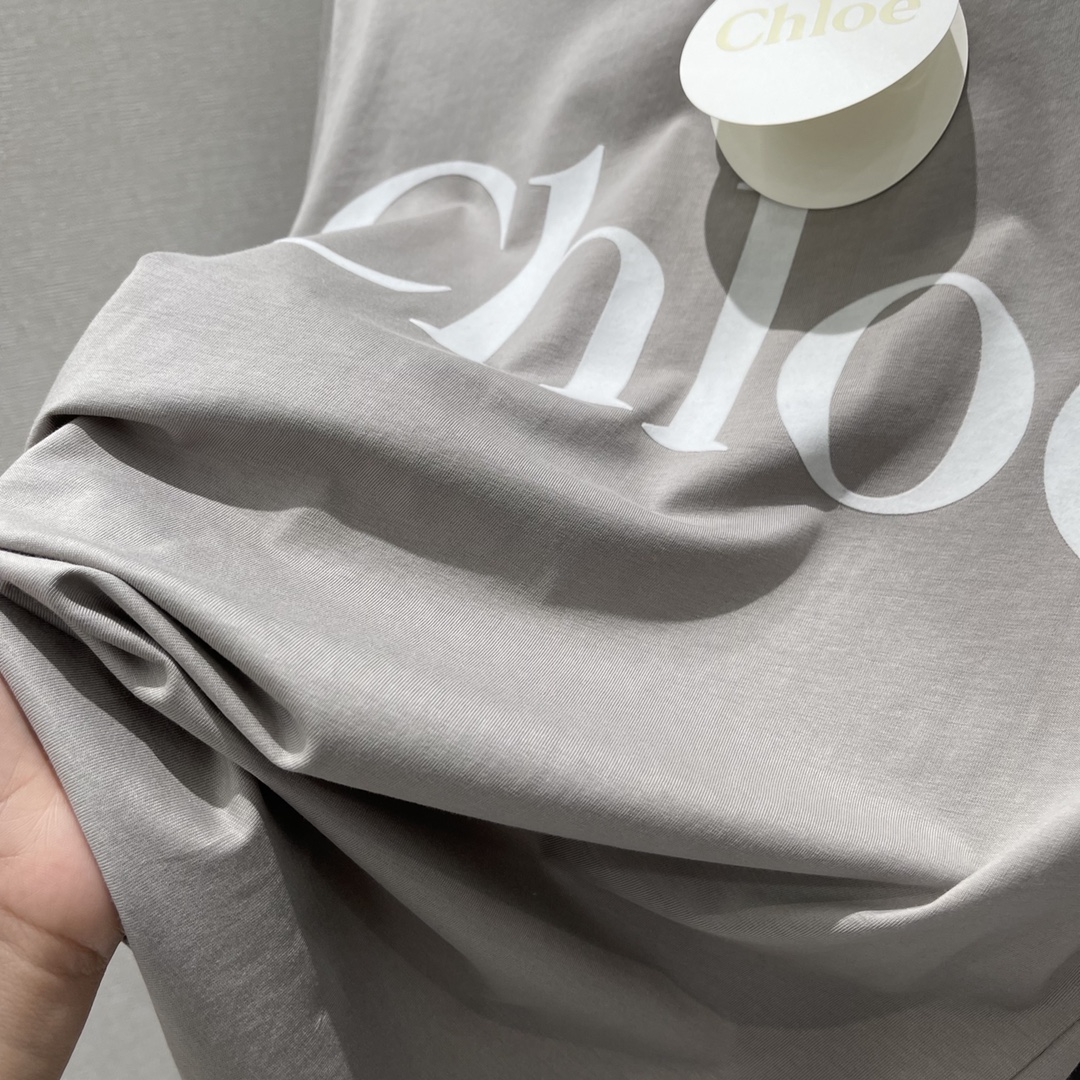 Chlo* 2025 Spring/Summer Women’s T-shirts: High-Quality, Brand-Conforming, Stylish Designs in Three Colors - 图片 7