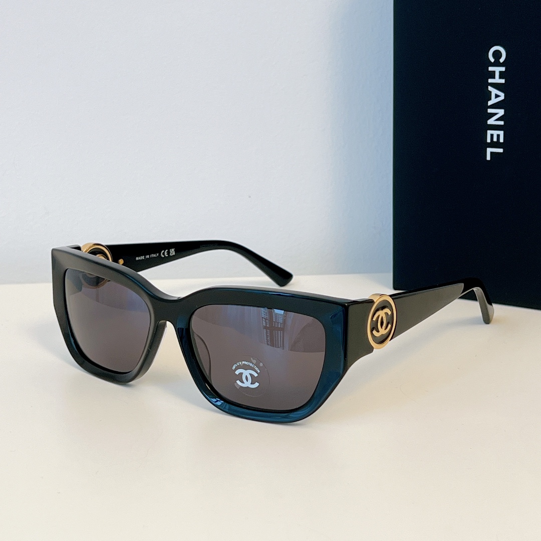  新品发售～
经典圆形双c
CHANE* 
MOD：9521
SIZE：56-18-137
🔝🔝