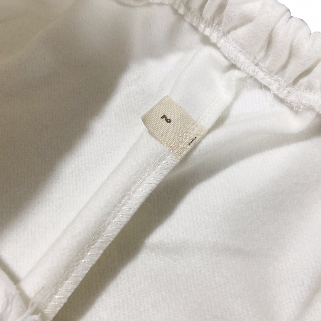 Kanye Yeezy: Soft-Flushed Footwear in White, Ash, and Black Carbon - 图片 8