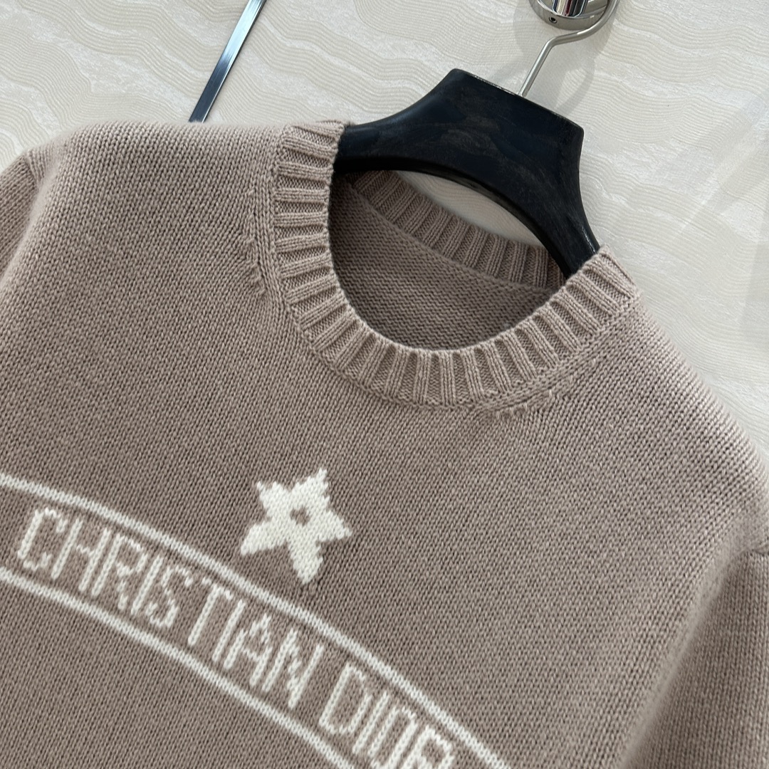 高端原单品质🖤认准我家品质MissD*25s早春限定新品！星星字母羊绒短袖毛衣！定染进口100%羊绒纱线