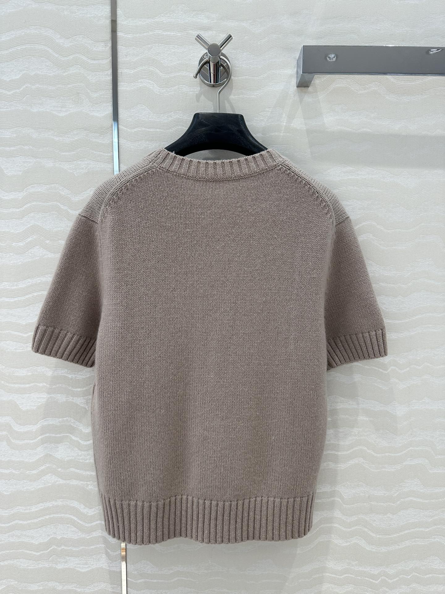 高端原单品质🖤认准我家品质MissD*25s早春限定新品！星星字母羊绒短袖毛衣！定染进口100%羊绒纱线