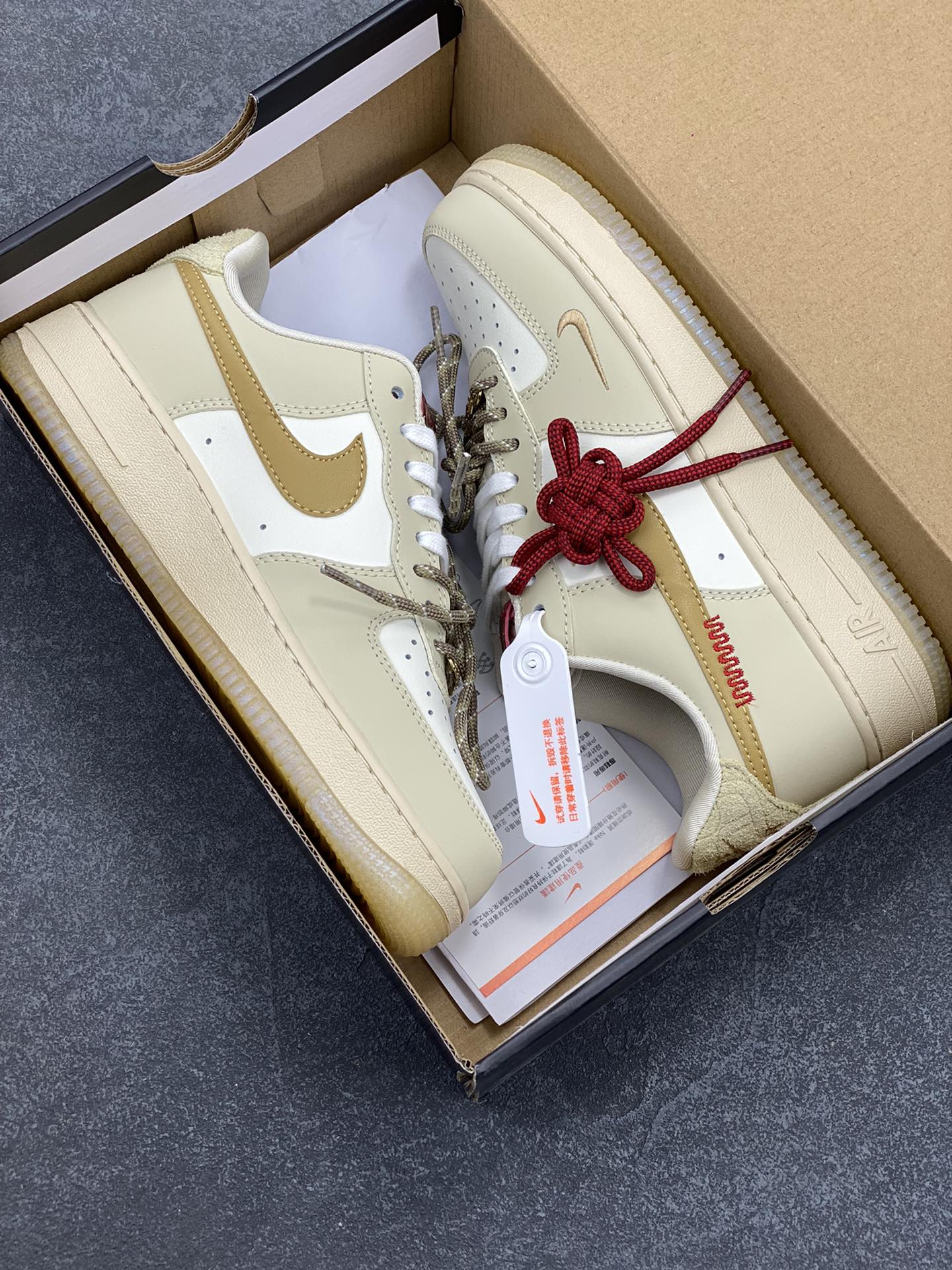 图片[9]-Nike Air Force 1 Low 蛇年限定浅棕 空军一号低帮运动休闲板鞋 原楦头原纸板 打造纯正空军版型 专注外贸渠道 全掌内置蜂窝气垫 原盒配件 原厂中底钢印、拉帮完美 货号：HV5990-172 尺码：36 36.5 37.5 38 38.5 39 40 40.5 41 42 42.5 43 44 44.5 45-选品中心