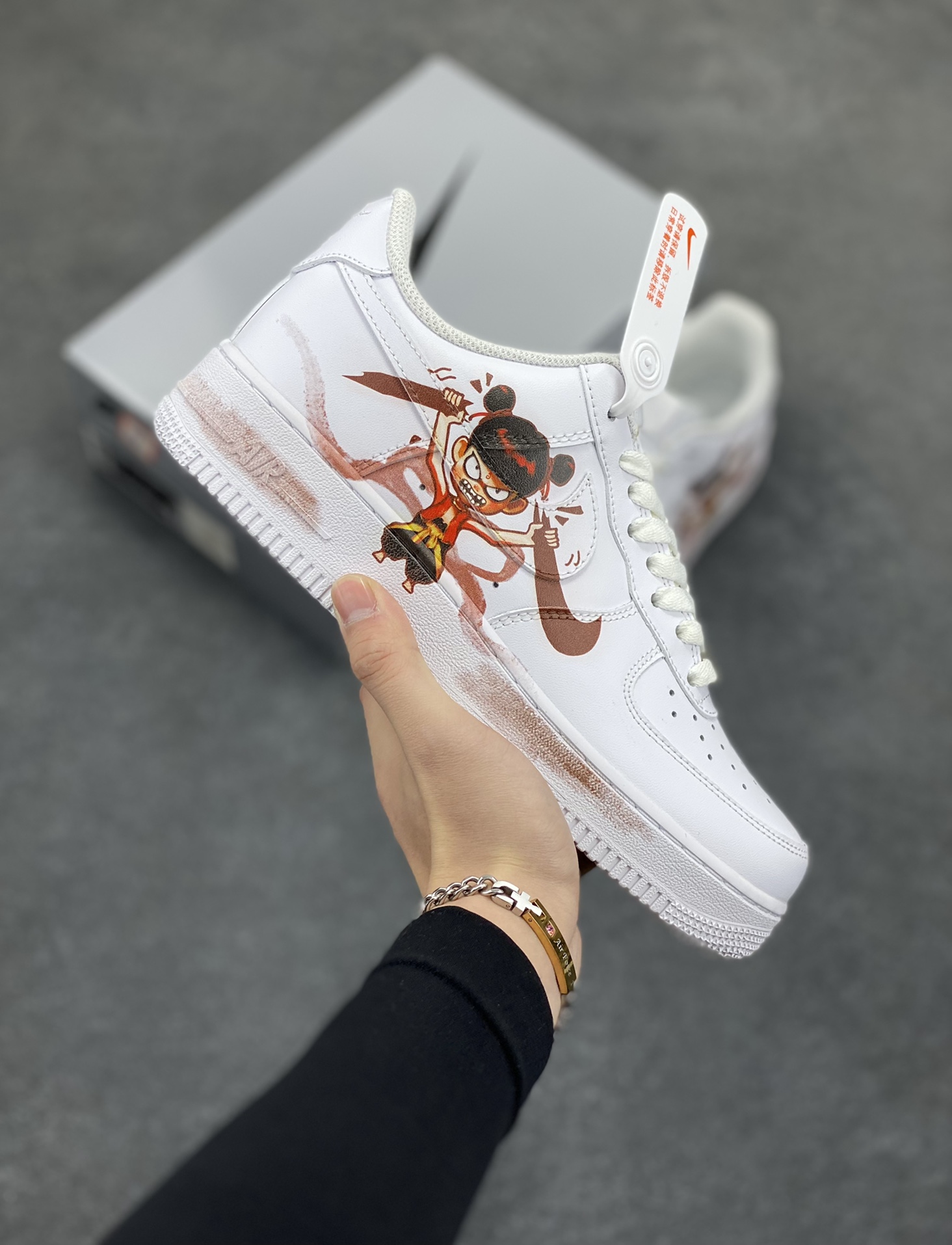 Nike Air Force 1 Low’07 中华动漫之哪吒闹海 空军一号低帮休闲板鞋 定制皮料 原厂3D打印 定制鞋盒 原楦原纸板 纯正空军版型 内置全掌气垫 货号:ZH0316-061 尺码:36 36.5 37.5 38 38.5 39 40 40.5 41 42 42.5 43 44 44.5 45-选品中心