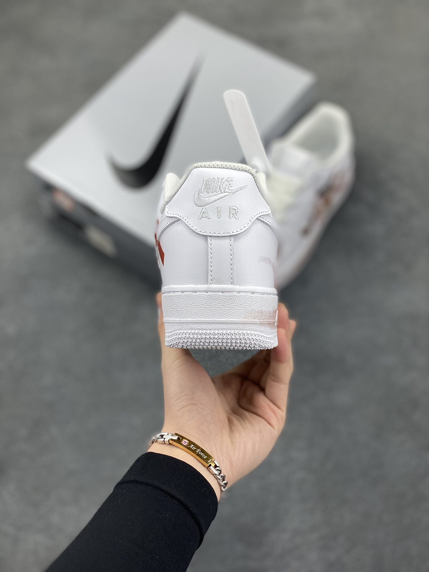 图片[4]-Nike Air Force 1 Low’07 中华动漫之哪吒闹海 空军一号低帮休闲板鞋 定制皮料 原厂3D打印 定制鞋盒 原楦原纸板 纯正空军版型 内置全掌气垫 货号：ZH0316-061 尺码：36 36.5 37.5 38 38.5 39 40 40.5 41 42 42.5 43 44 44.5 45-选品中心