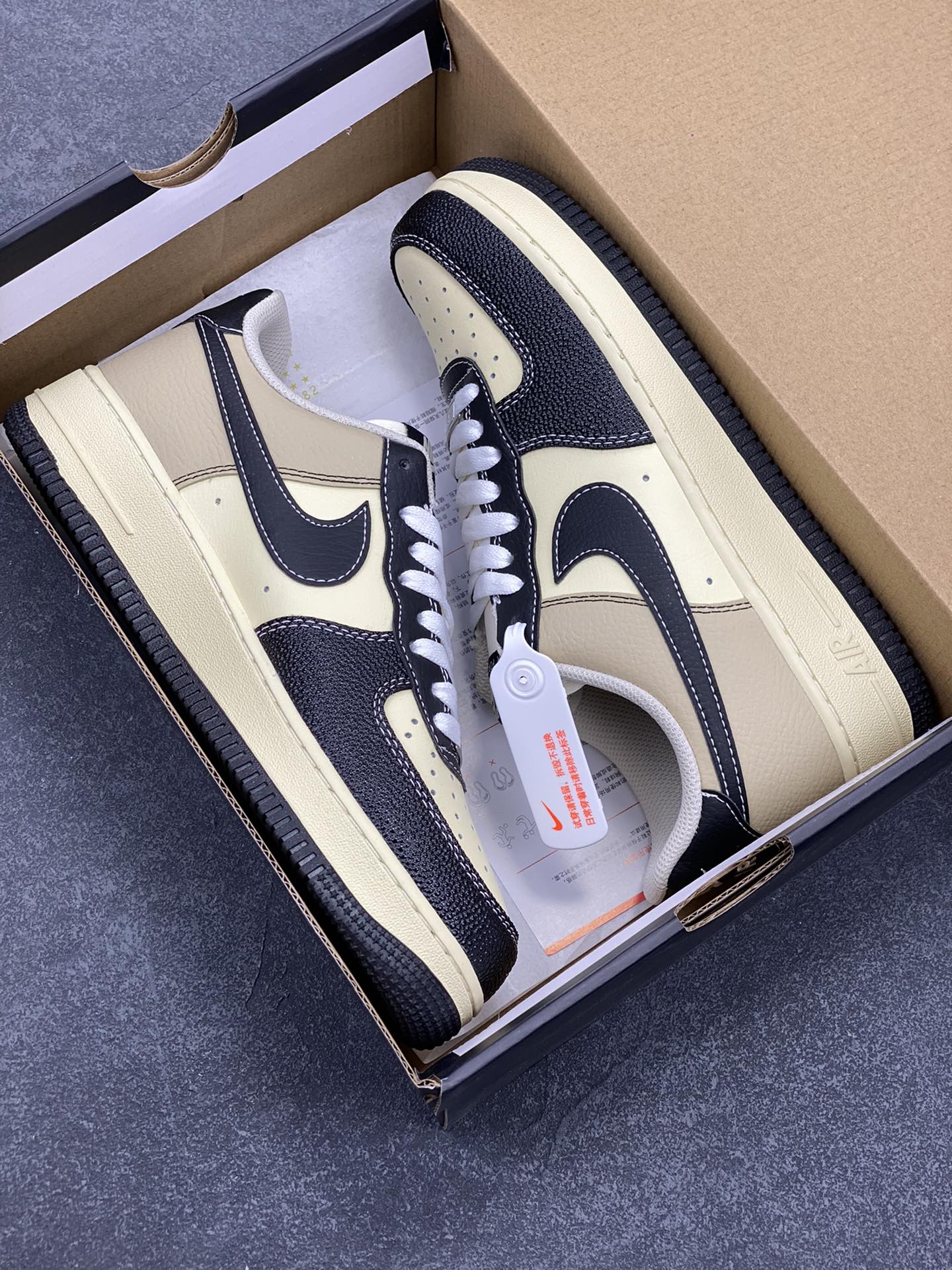 图片[9]-Nike Air Force 1 Low 原楦头原纸板 打造纯正空军版型 专注外贸渠道 全掌内置蜂窝气垫 原盒配件 原厂中底钢印、拉帮完美 货号：XL2501-101 尺码：36 36.5 37.5 38 38.5 39 40 40.5 41 42 42.5 43 44 44.5 45-选品中心