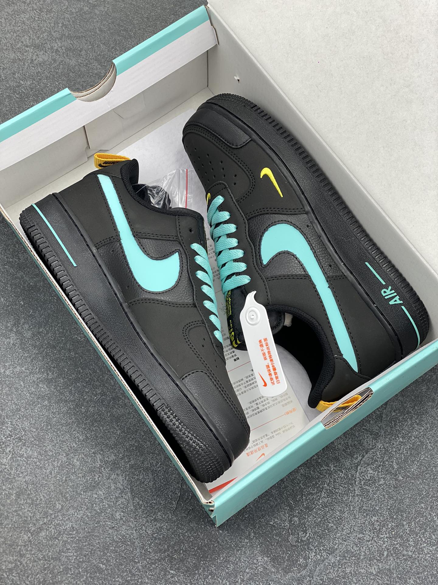 图片[9]-海外限定发售  Nike Air Force 1 Premium 蒂夫尼 配色 空军一号中帮休闲板鞋 定制皮料 3M反光 原楦头原纸板 纯正版型 内置全掌气垫 货号：DV6809-181 尺码：36 36.5 37.5 38 38.5 39 40 40.5 41 42 42.5 43 44 44.5 45-选品中心
