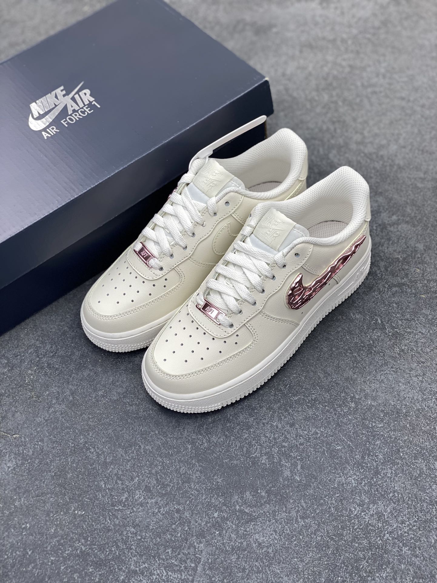 图片[8]-Nike Air Force 1 Low 毒液 空军一号低帮运动休闲板鞋 原楦头原纸板 打造纯正空军版型 专注外贸渠道 全掌内置蜂窝气垫 原盒配件 原厂中底钢印、拉帮完美 货号：IF1686-161 尺码：35.5 36 36.5 37.5 38 38.5 39 40 40.5 41 42 42.5 43 44 44.5 45-选品中心
